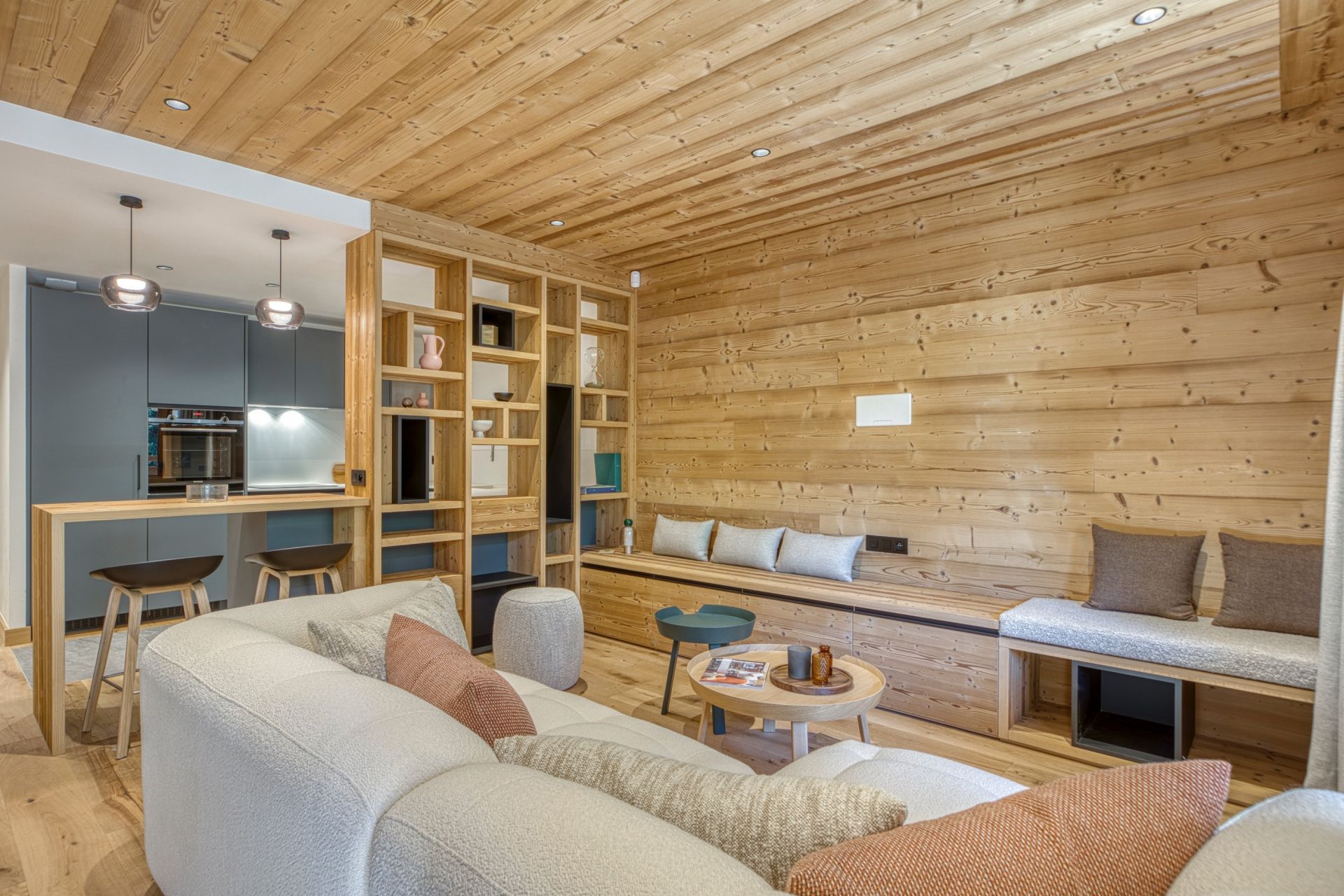 luxury chalet 5 Rooms for sale on LE GRAND BORNAND (74450)