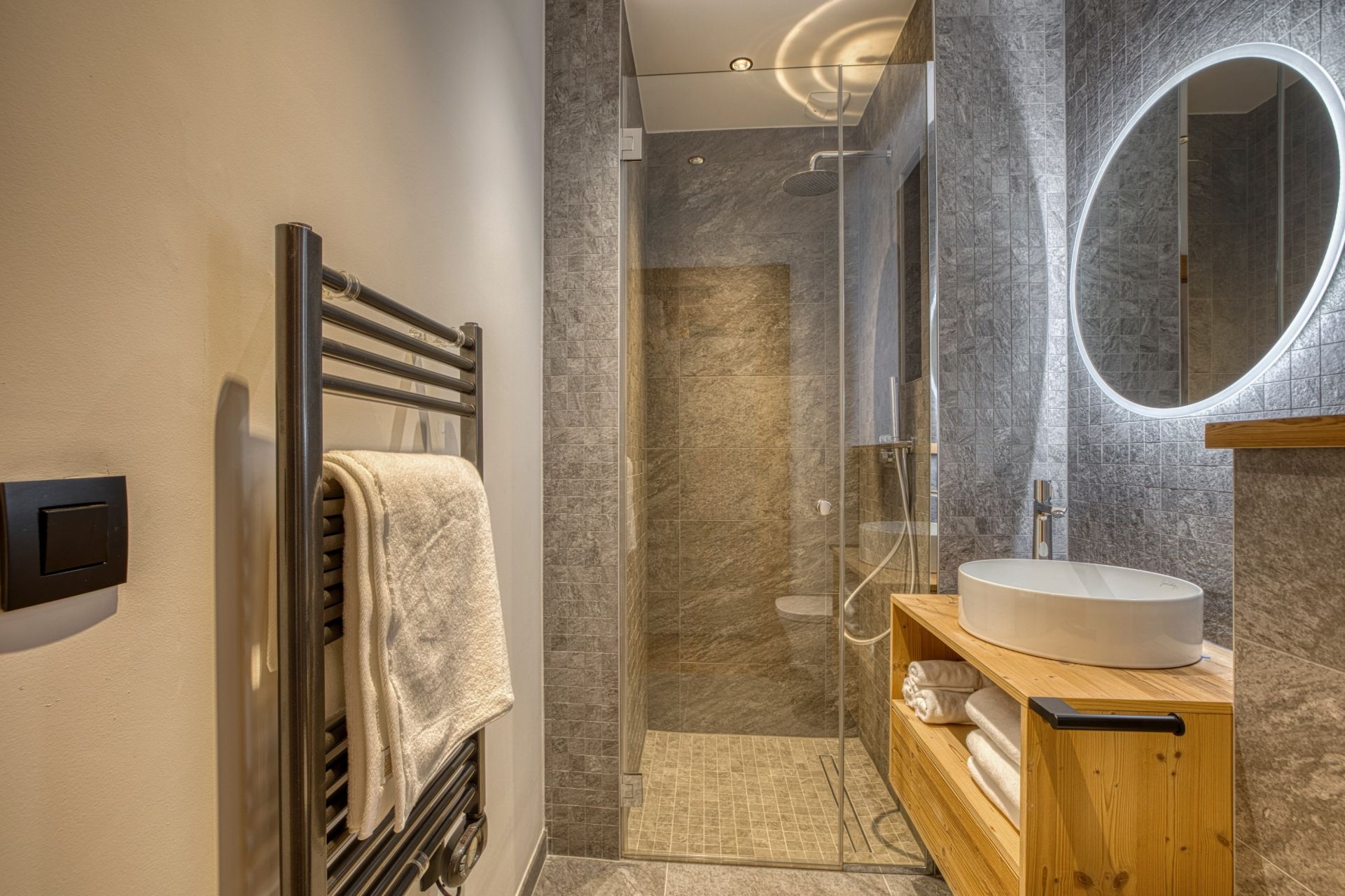 luxury chalet 5 Rooms for sale on LE GRAND BORNAND (74450)