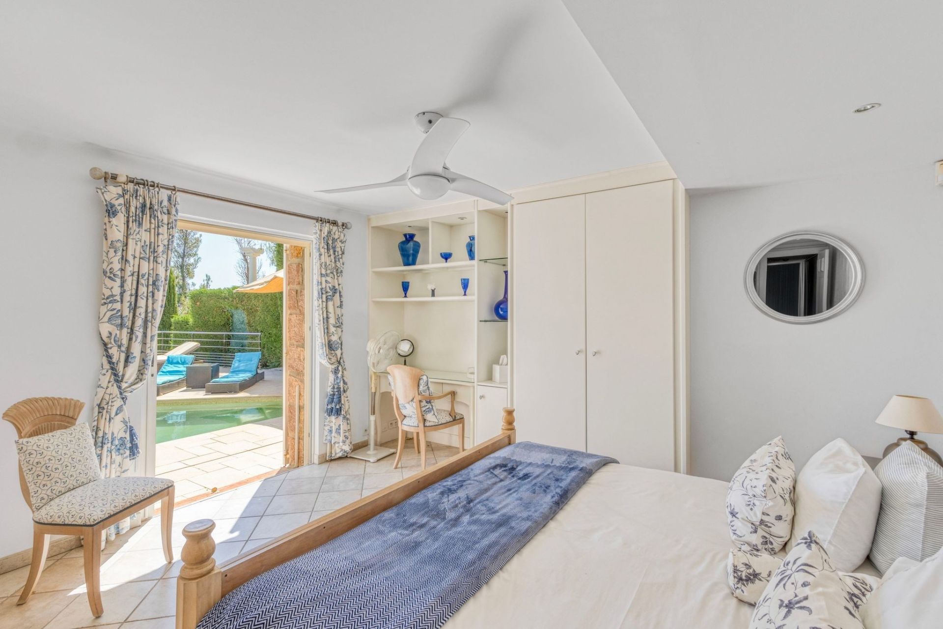 luxury villa 6 Rooms for sale on THEOULE SUR MER (06590)