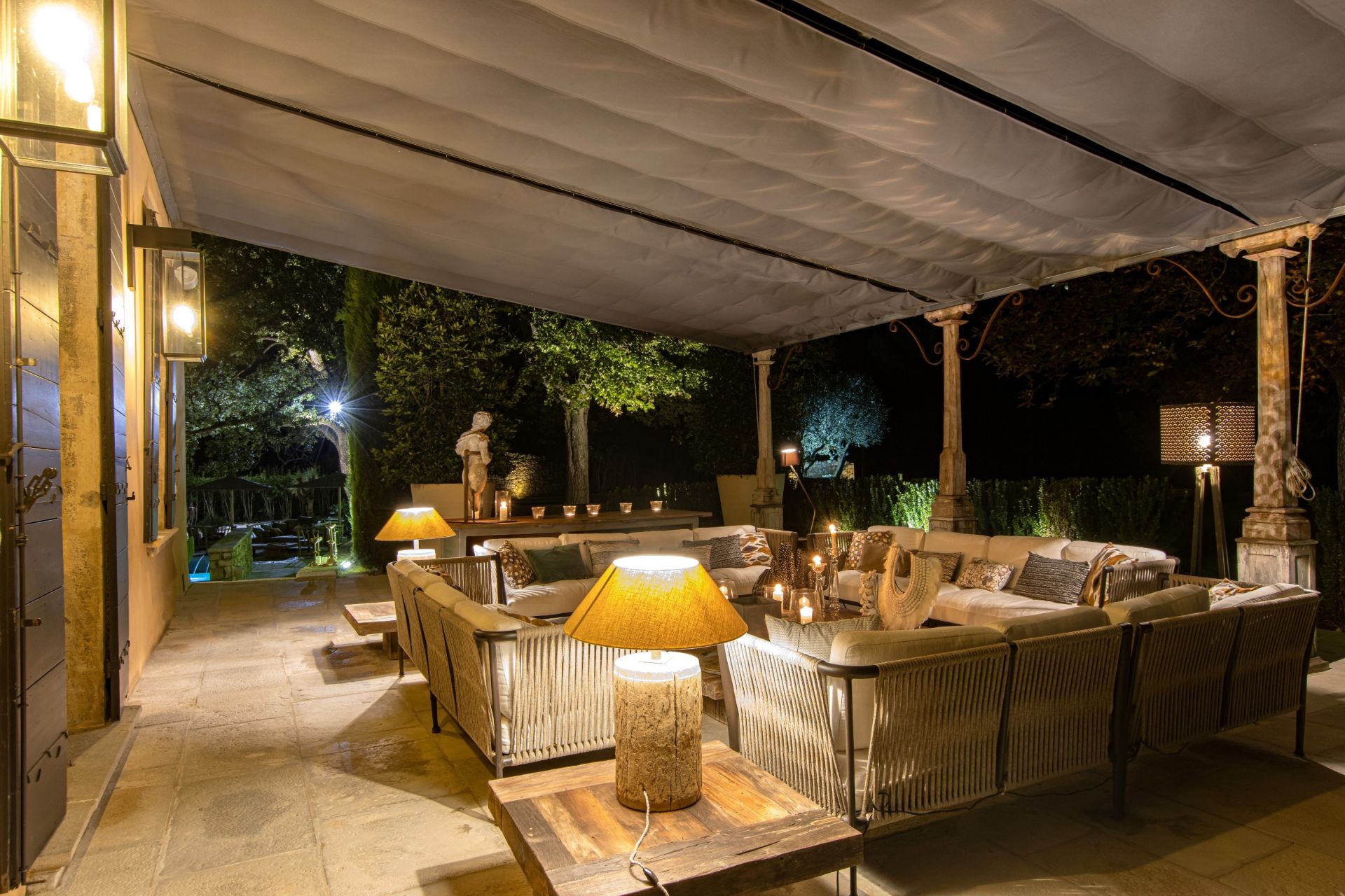 bastide 15 Pièces en vente sur FOX AMPHOUX (83670)