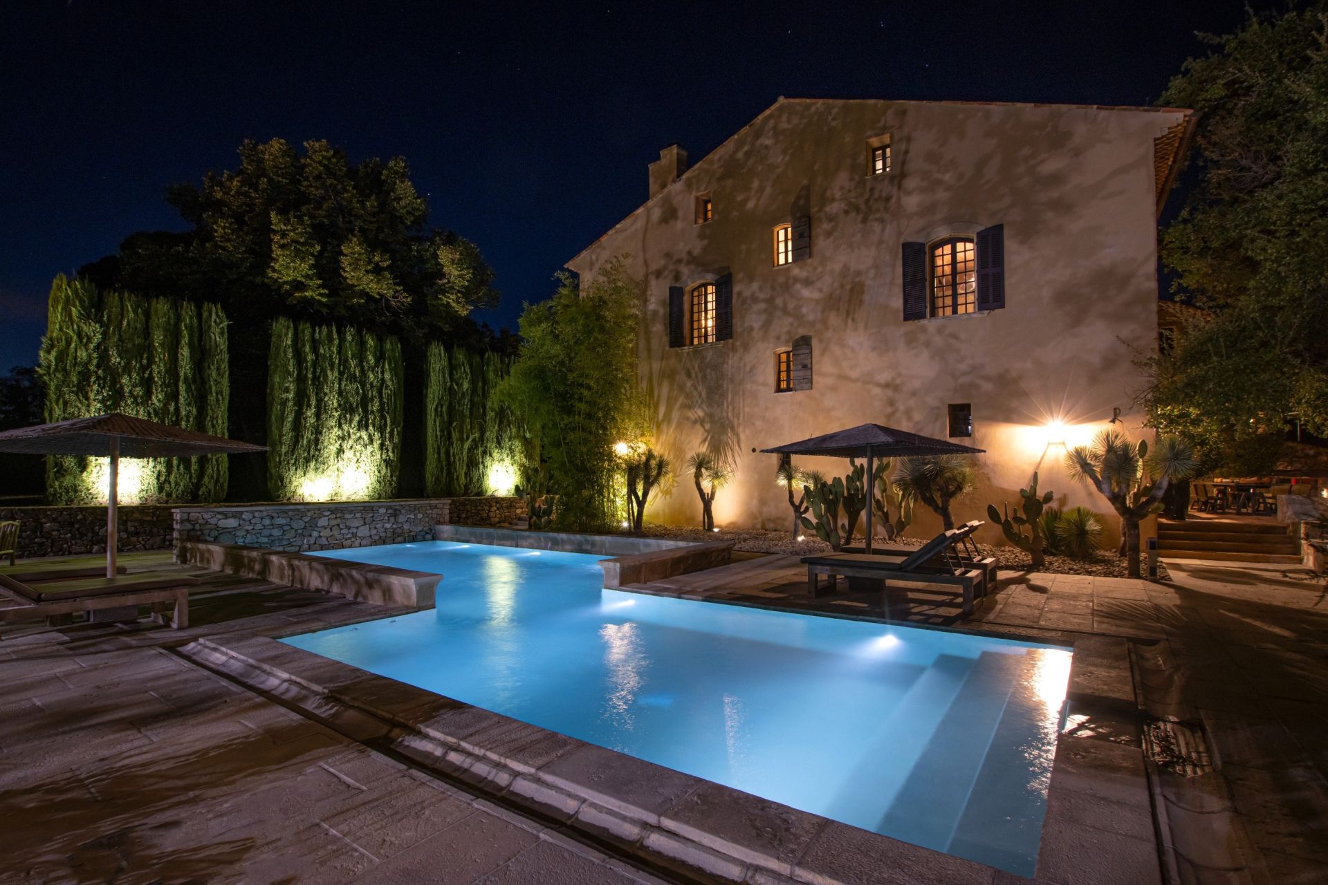 bastide 15 Pièces en vente sur FOX AMPHOUX (83670)
