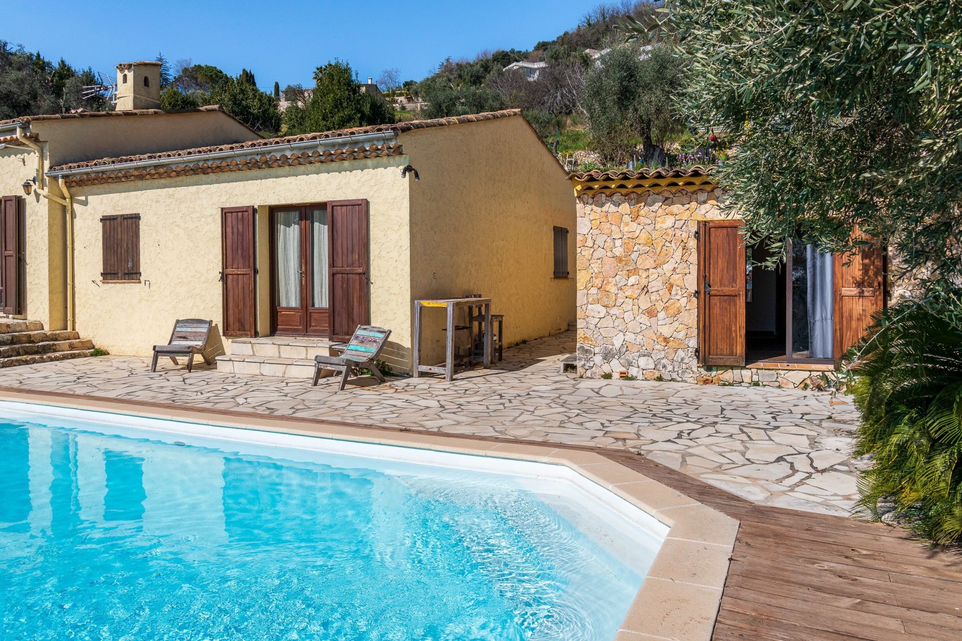 luxury provencale house 7 Rooms for sale on VENCE (06140)