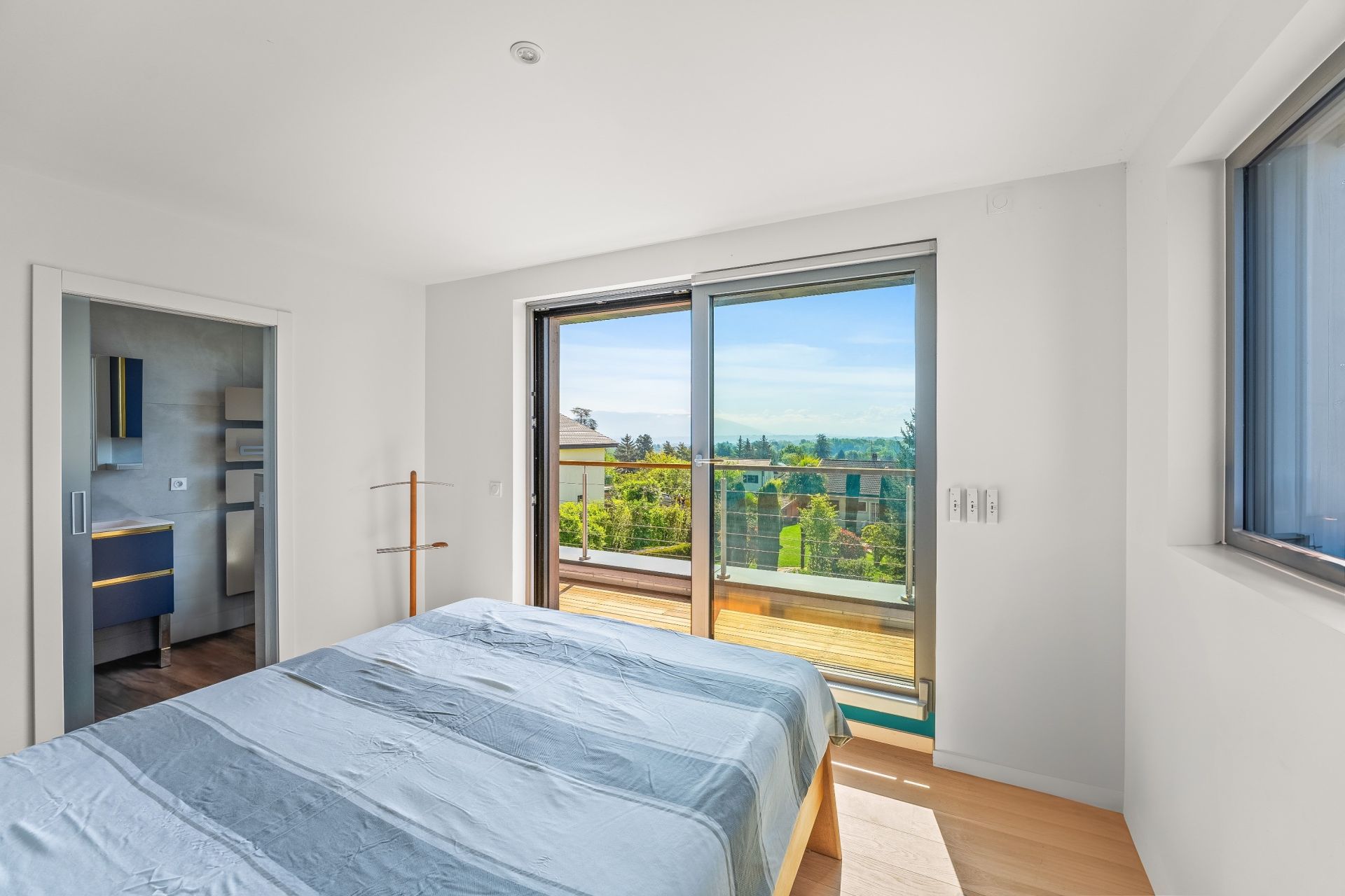 maison de luxe 6 Pièces en vente sur PREVESSIN MOENS (01280)