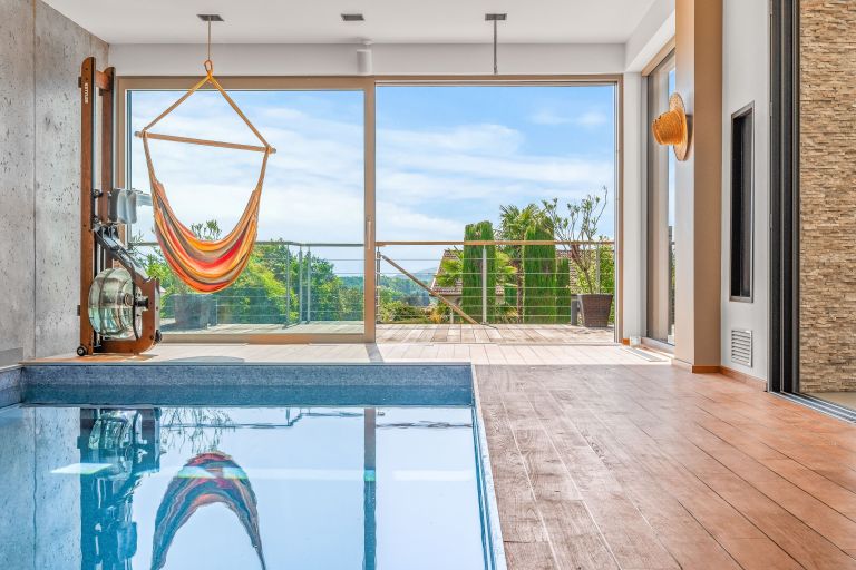 maison de luxe 6 Pièces en vente sur PREVESSIN MOENS (01280)