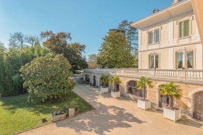 Sale Luxury house Saint-Didier-au-Mont-d'Or 16 Rooms 600 m²