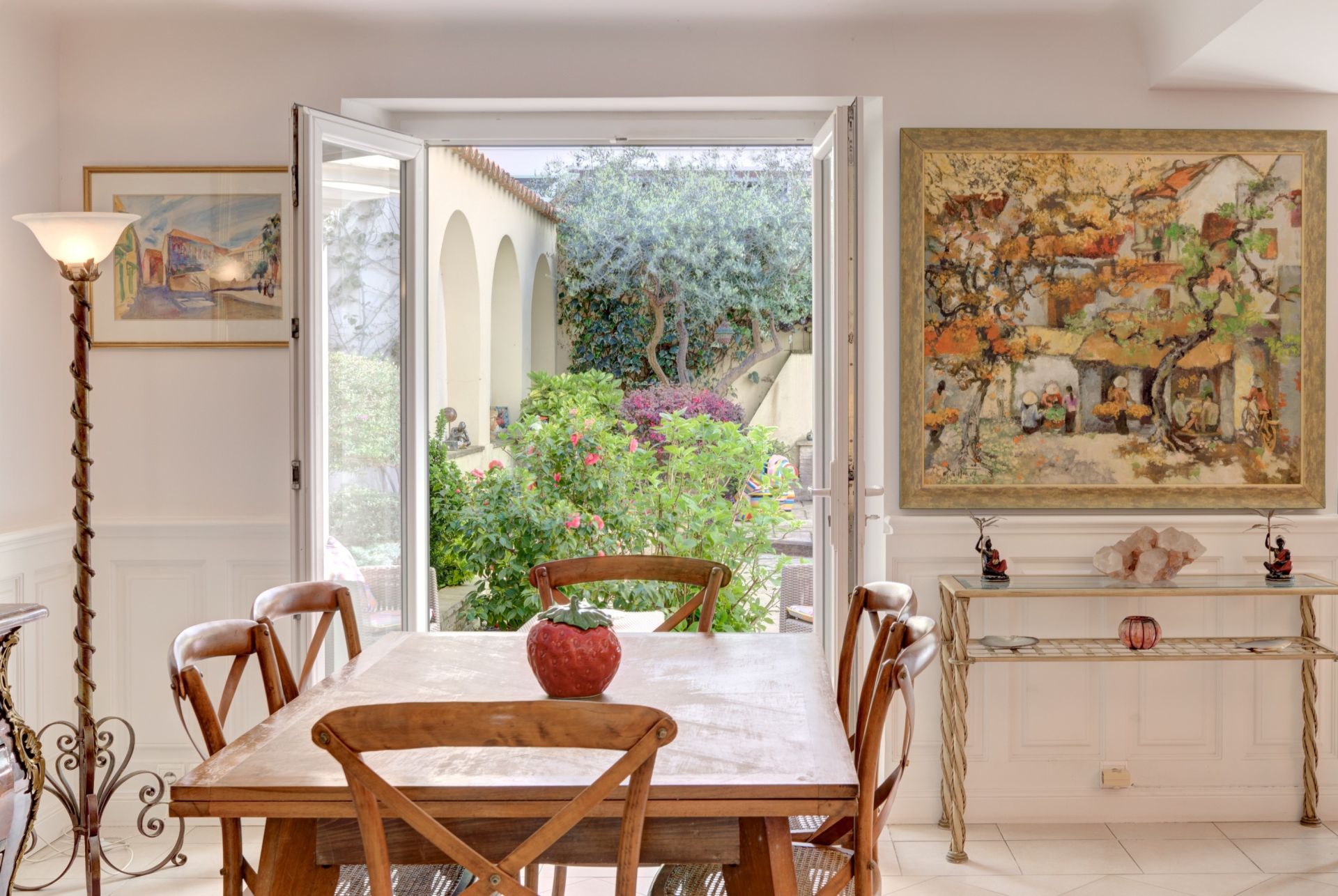 townhouse 6 Rooms for sale on CANNES (06400)