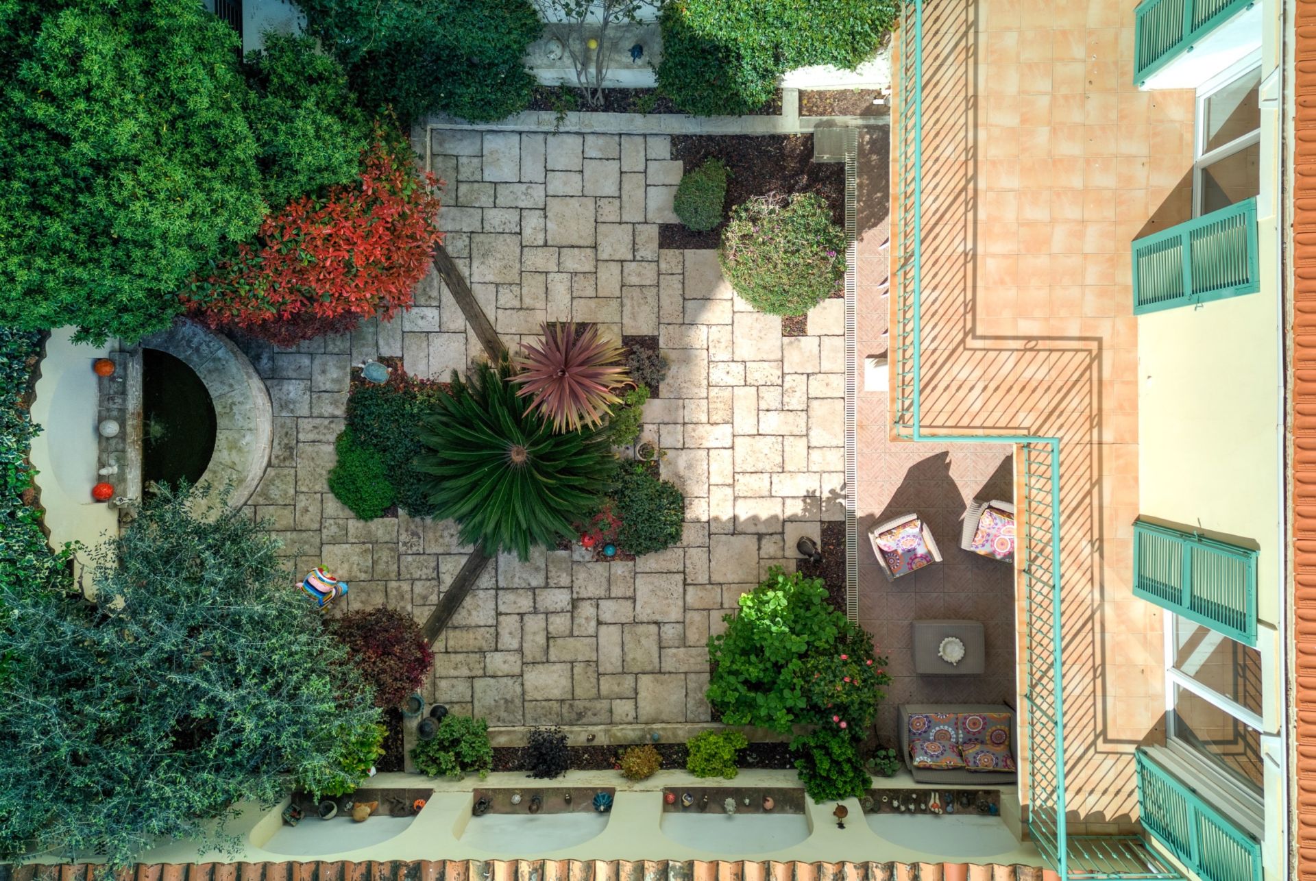 townhouse 6 Rooms for sale on CANNES (06400)