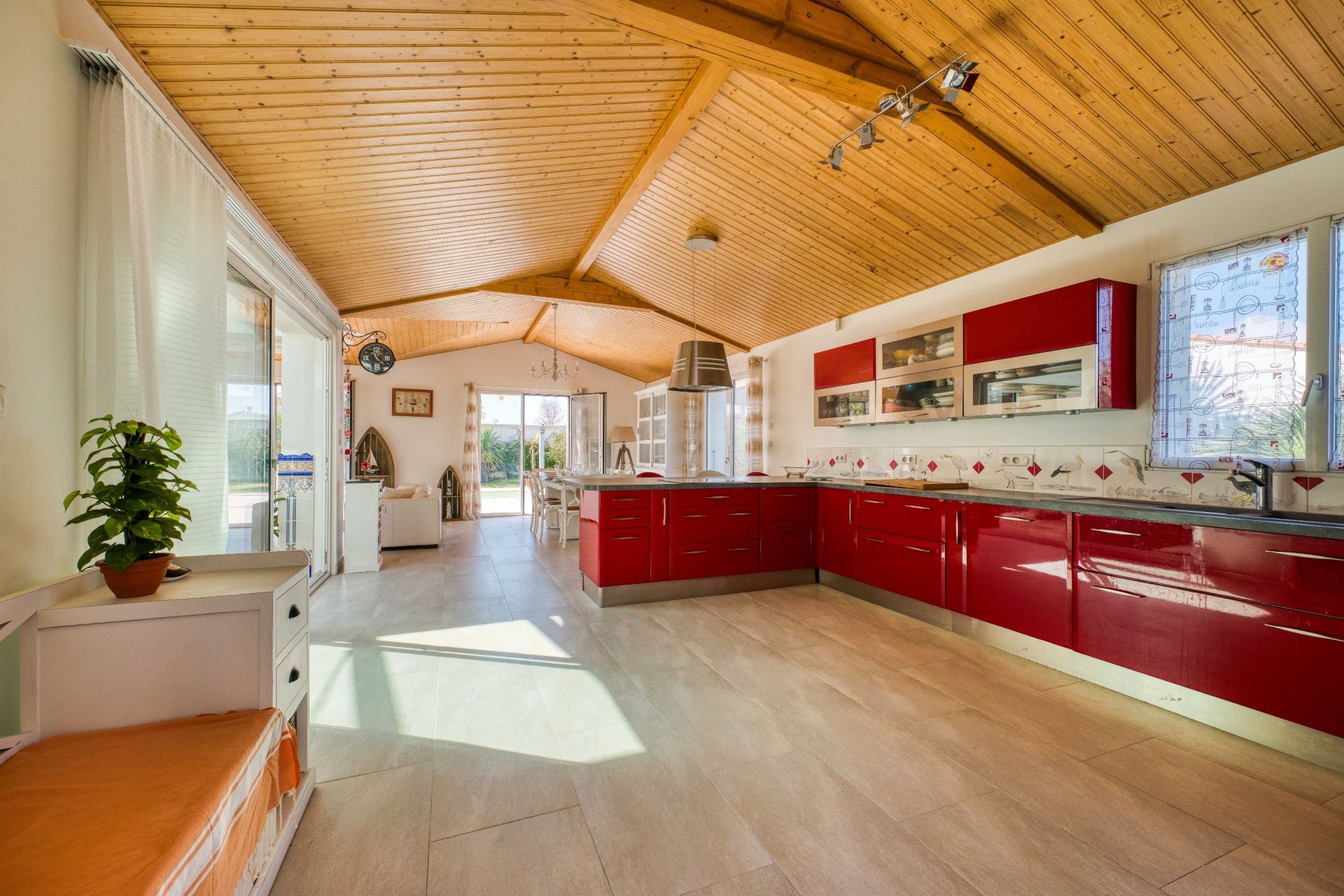 luxury house 7 Rooms for sale on ST PIERRE D OLERON (17310)