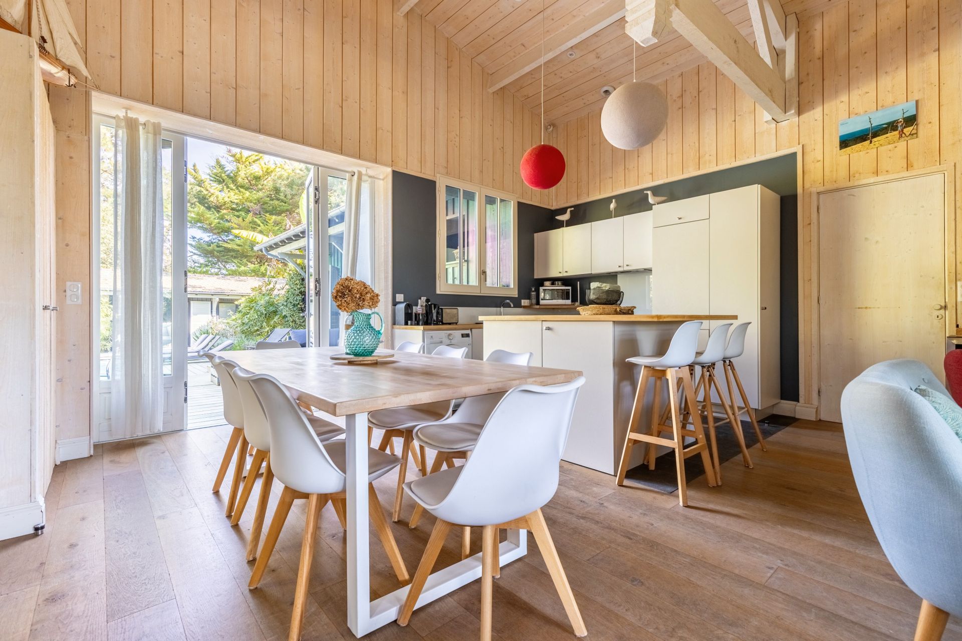 luxury house 7 Rooms for sale on CAP FERRET (33970)