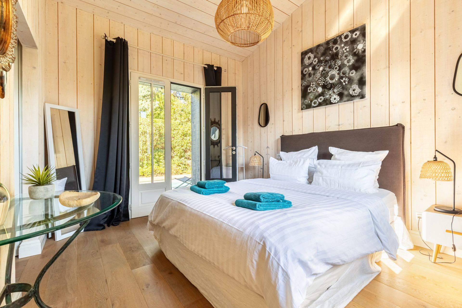 luxury house 7 Rooms for sale on CAP FERRET (33970)