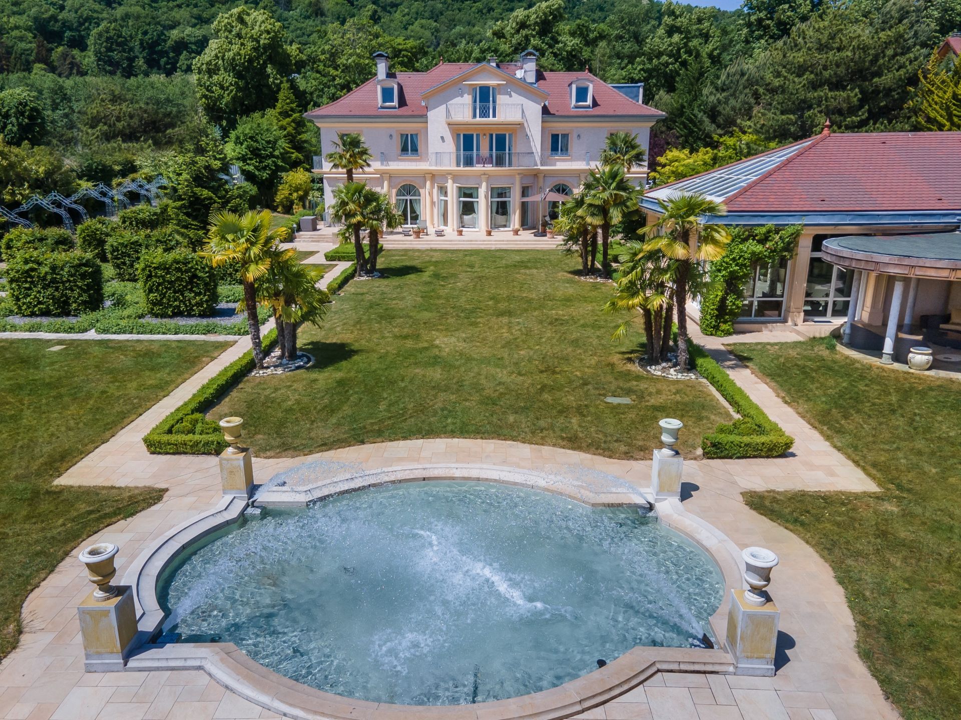 propriété de luxe 13 Pièces en vente sur DIVONNE LES BAINS (01220)