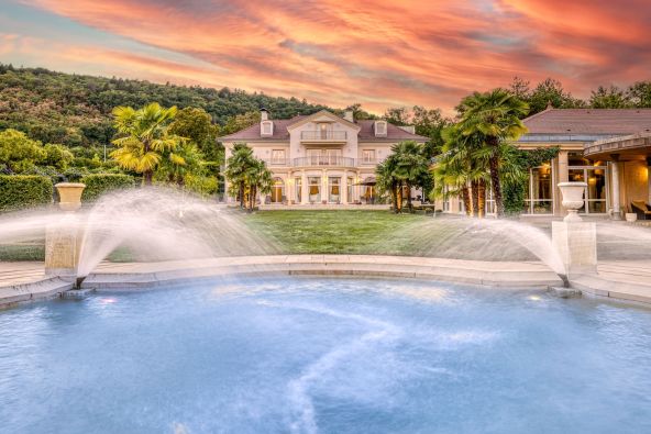 Vente Propriété de luxe Divonne-les-Bains 13 Pièces 1094 m²