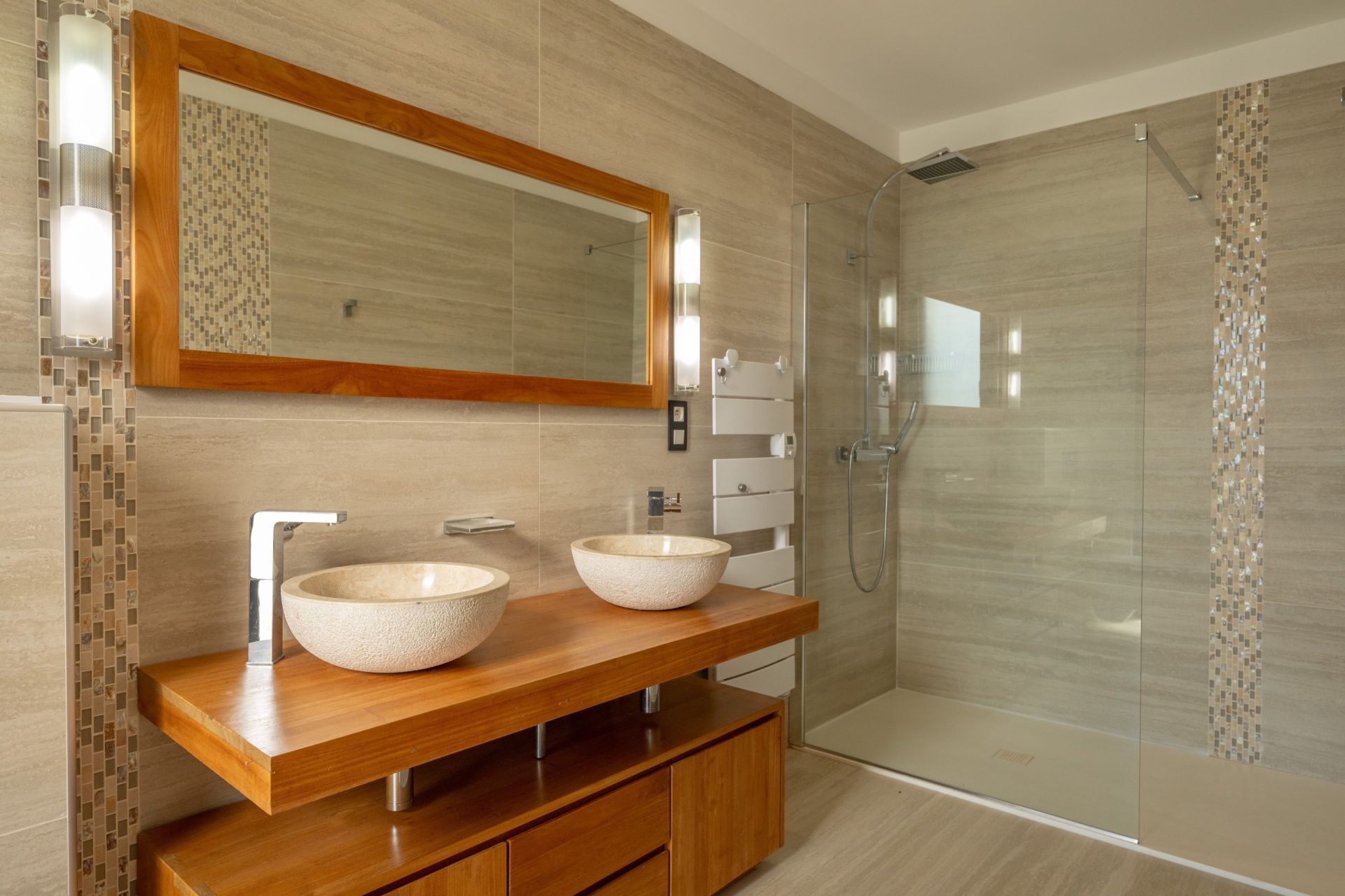 luxury villa 10 Rooms for sale on PORTICCIO (20166)