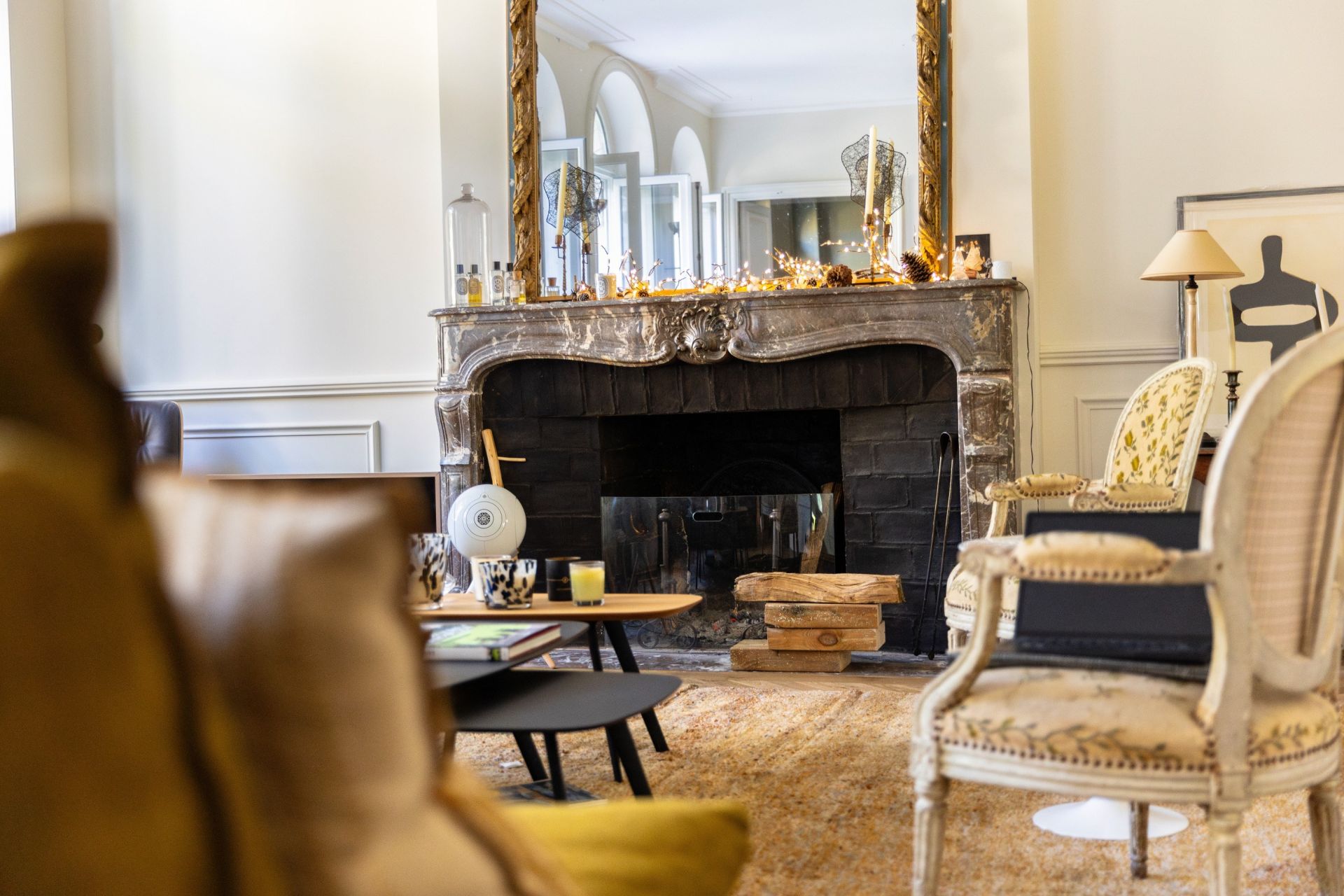 luxury apartment 6 Rooms for sale on BORDEAUX (33000)