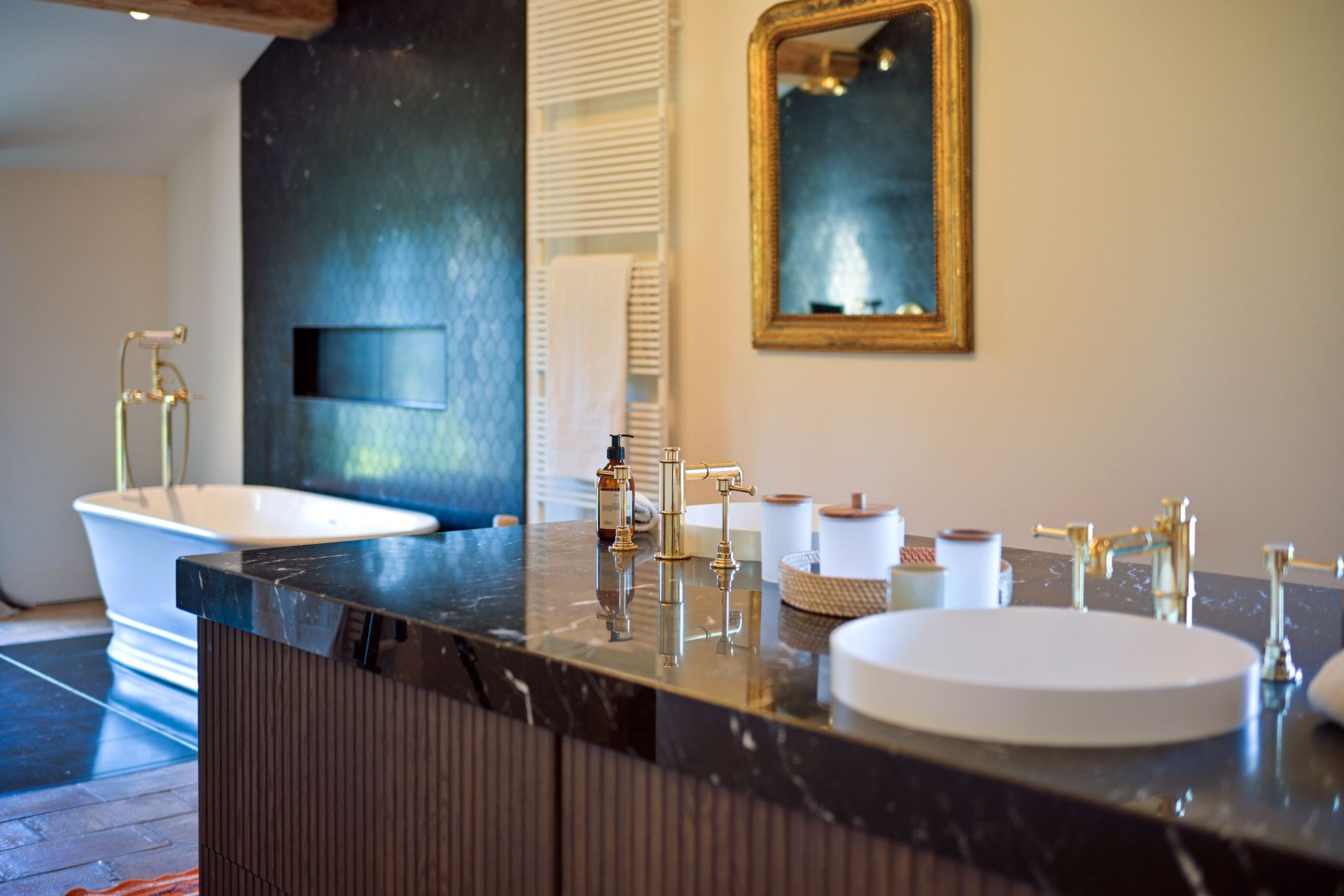 mas 13 Rooms for seasonal rent on ST REMY DE PROVENCE (13210)