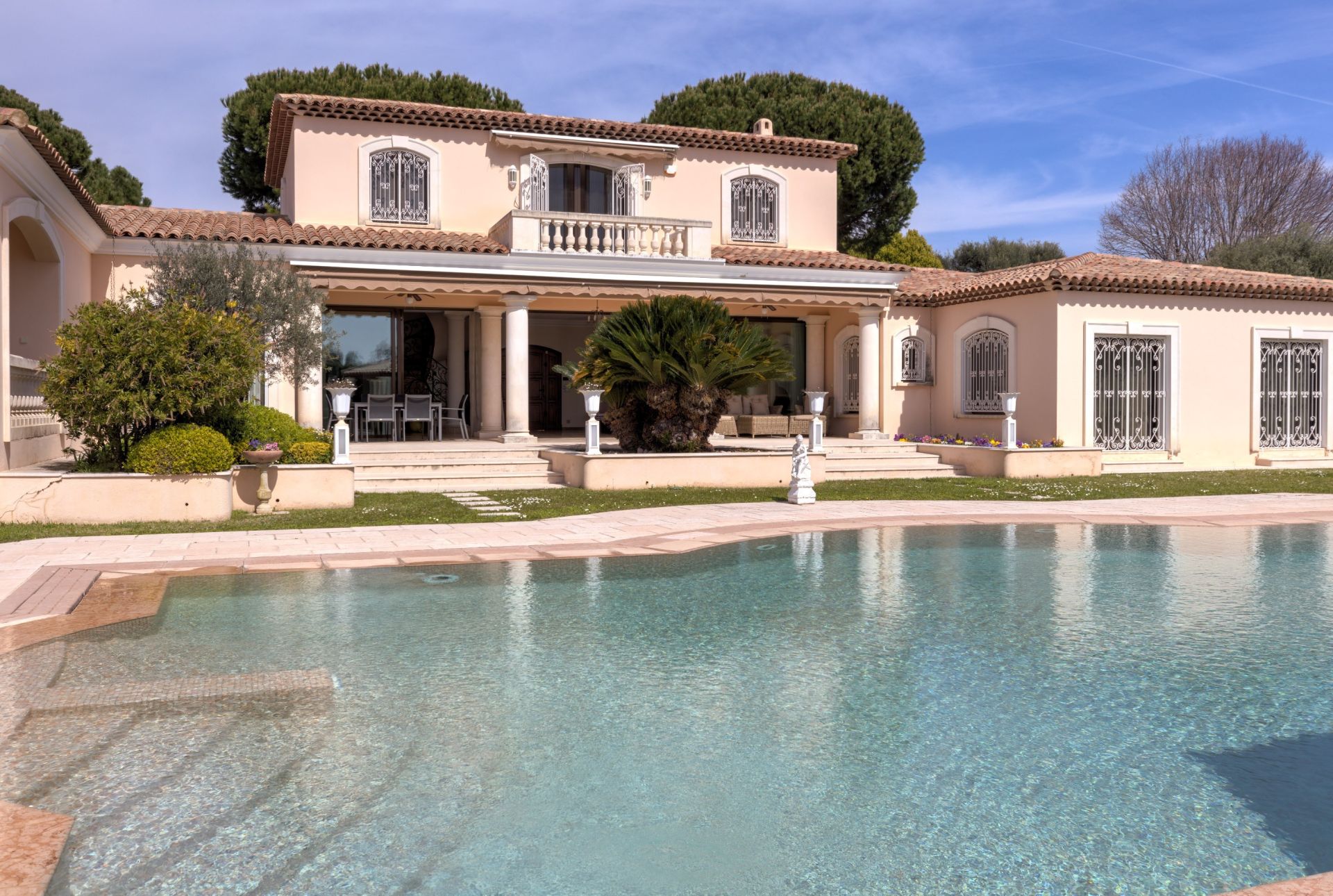 villa de luxe 7 Pièces en vente sur CAP D ANTIBES (06160)