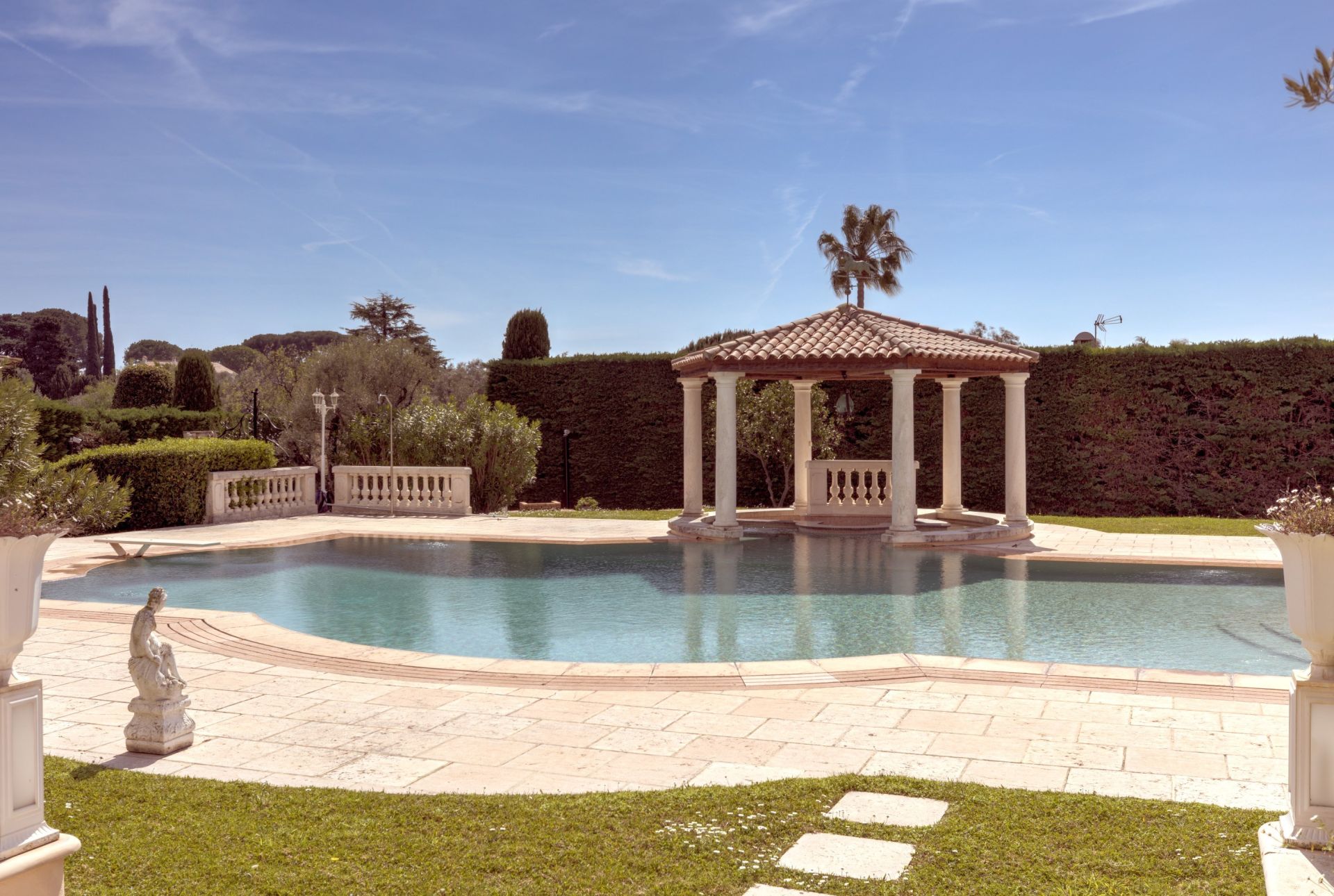 villa de luxe 7 Pièces en vente sur CAP D ANTIBES (06160)