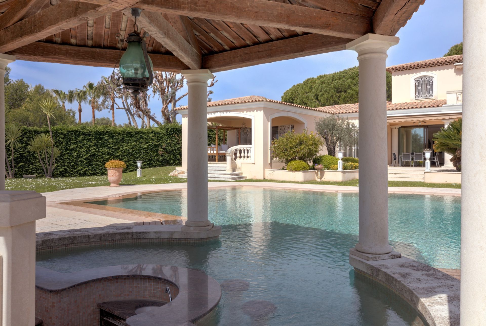 villa de luxe 7 Pièces en vente sur CAP D ANTIBES (06160)