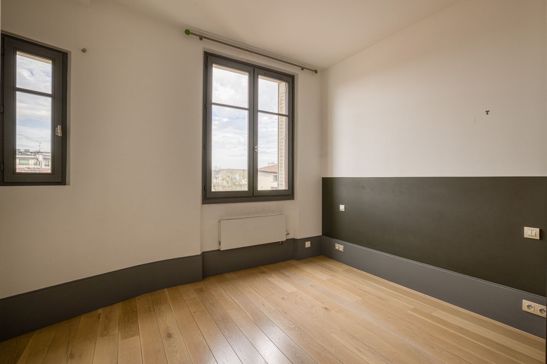 luxury apartment 4 Rooms for sale on ANNECY (74000)