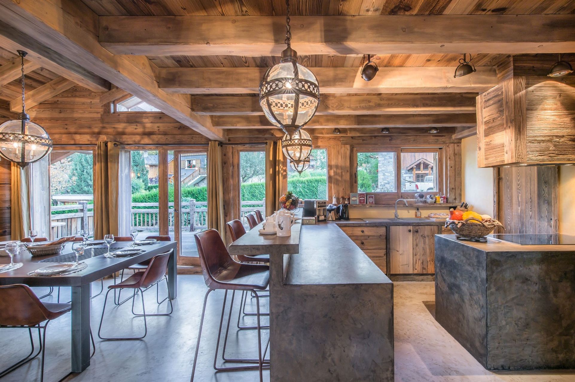 chalet de luxe 7 Pièces en location saisonnière sur MERIBEL LES ALLUES (73550)