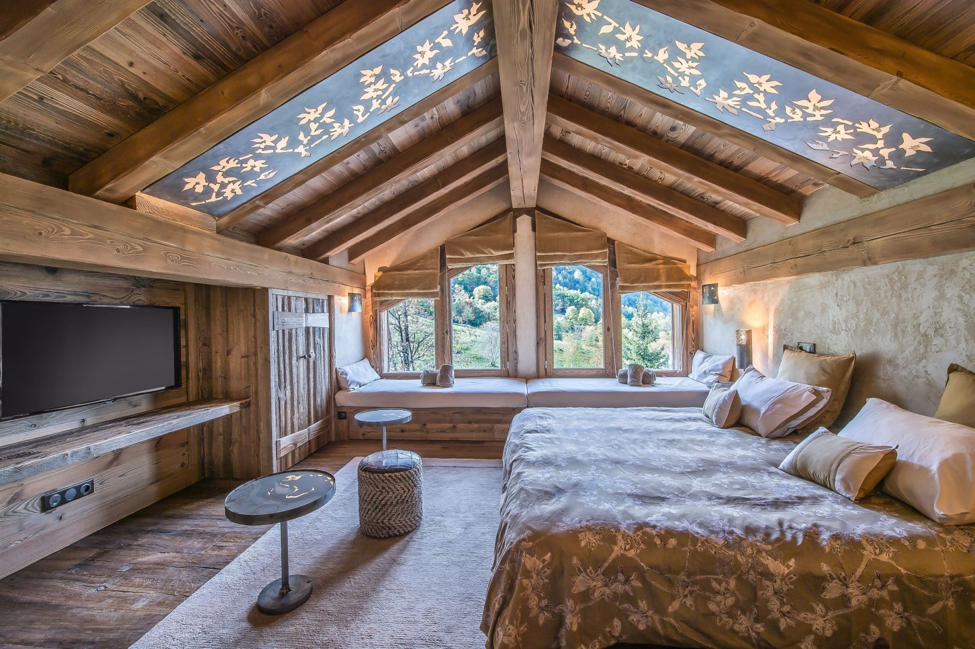 chalet de luxe 7 Pièces en location saisonnière sur MERIBEL LES ALLUES (73550)