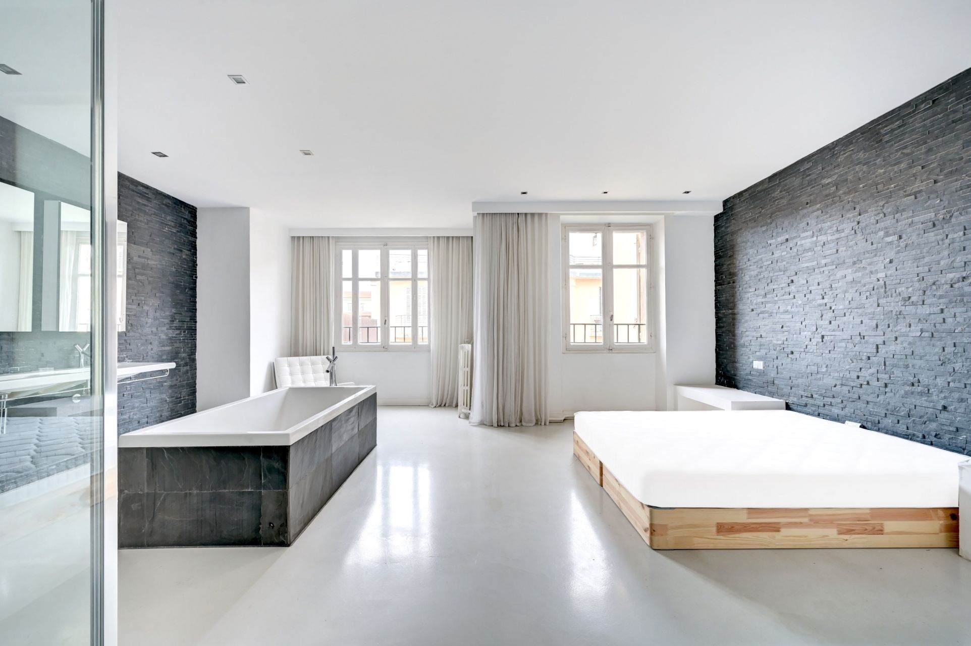 luxury apartment 3 Rooms for sale on AIX EN PROVENCE (13100)