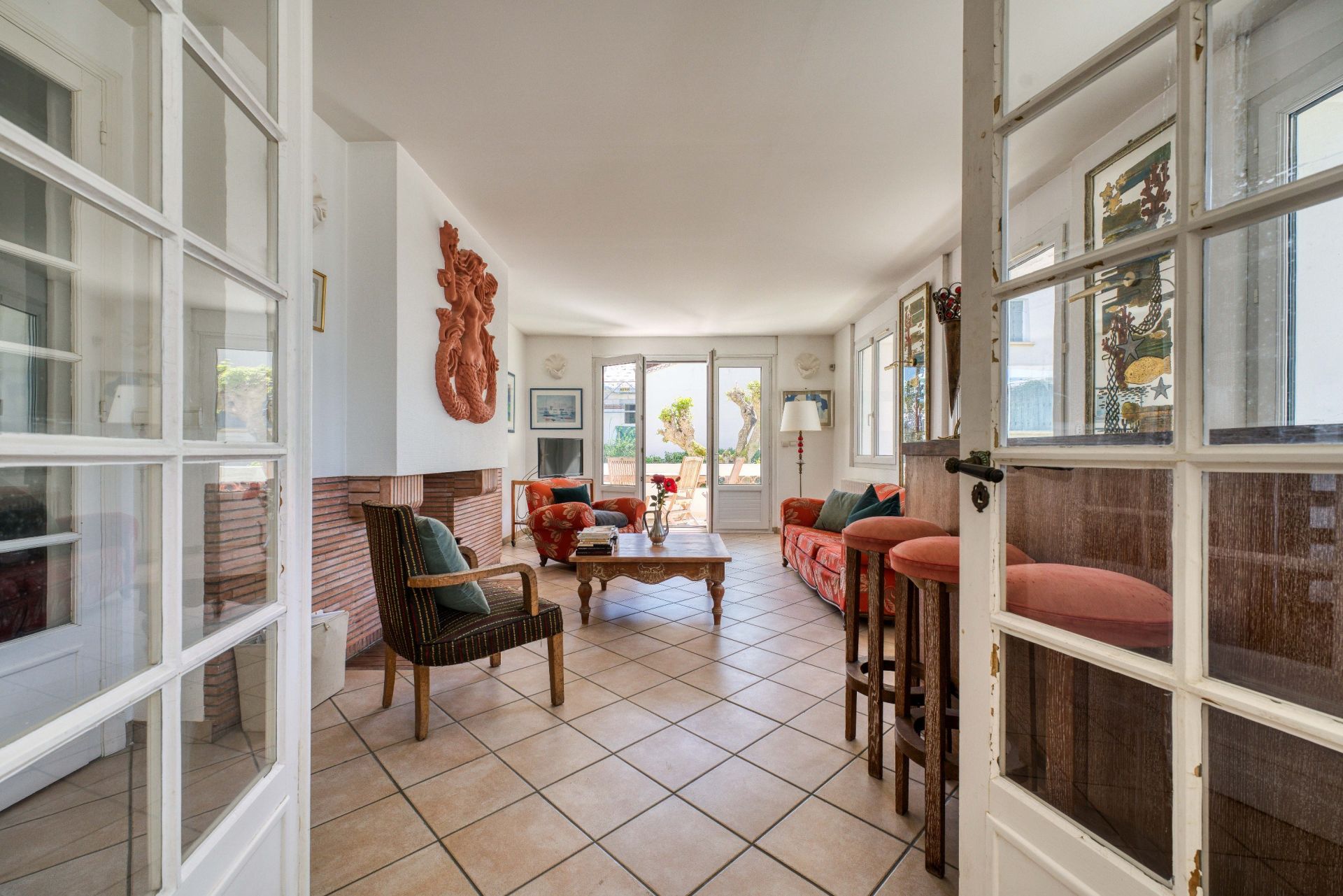 luxury house 8 Rooms for sale on ROYAN (17200)