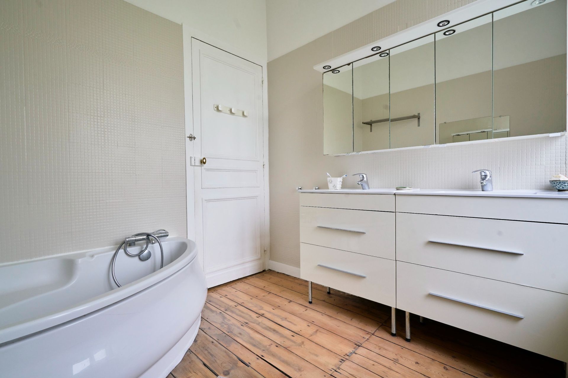 maison de luxe 10 Pièces en vente sur LEERS (59115)