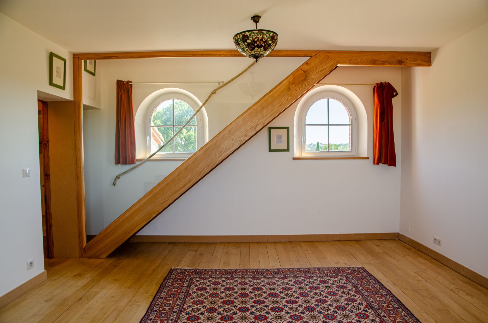 luxury house 7 Rooms for sale on LAVAUR (81500)