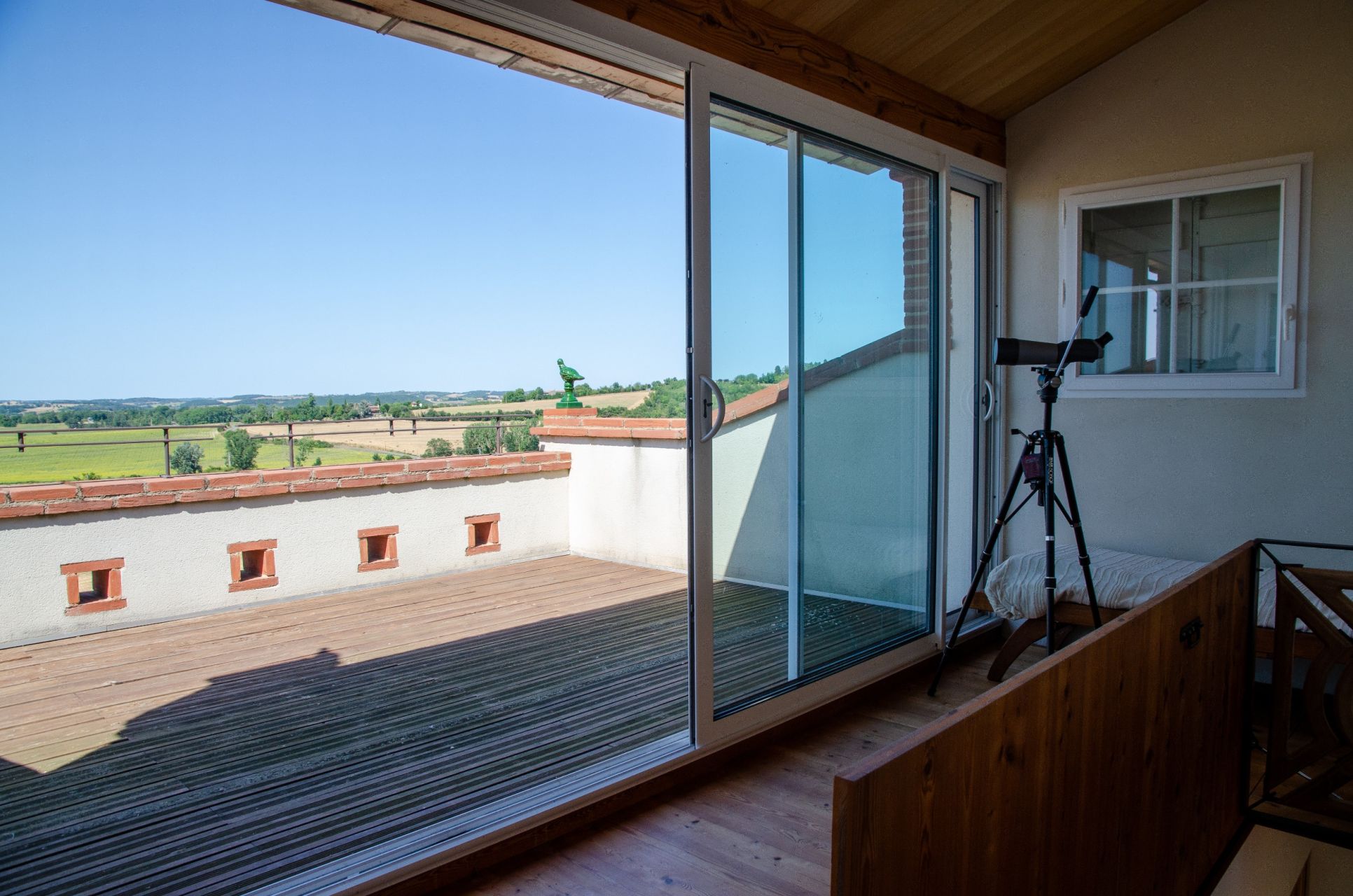 luxury house 7 Rooms for sale on LAVAUR (81500)