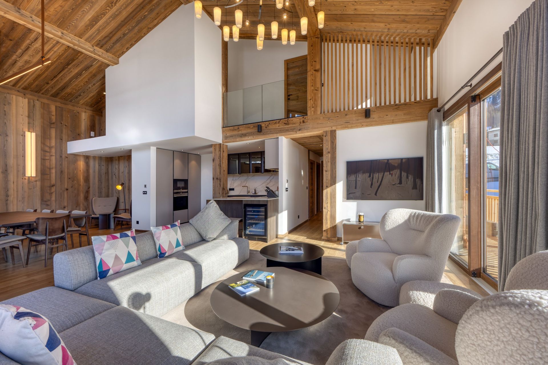 luxury chalet 6 Rooms for seasonal rent on MEGEVE (74120)
