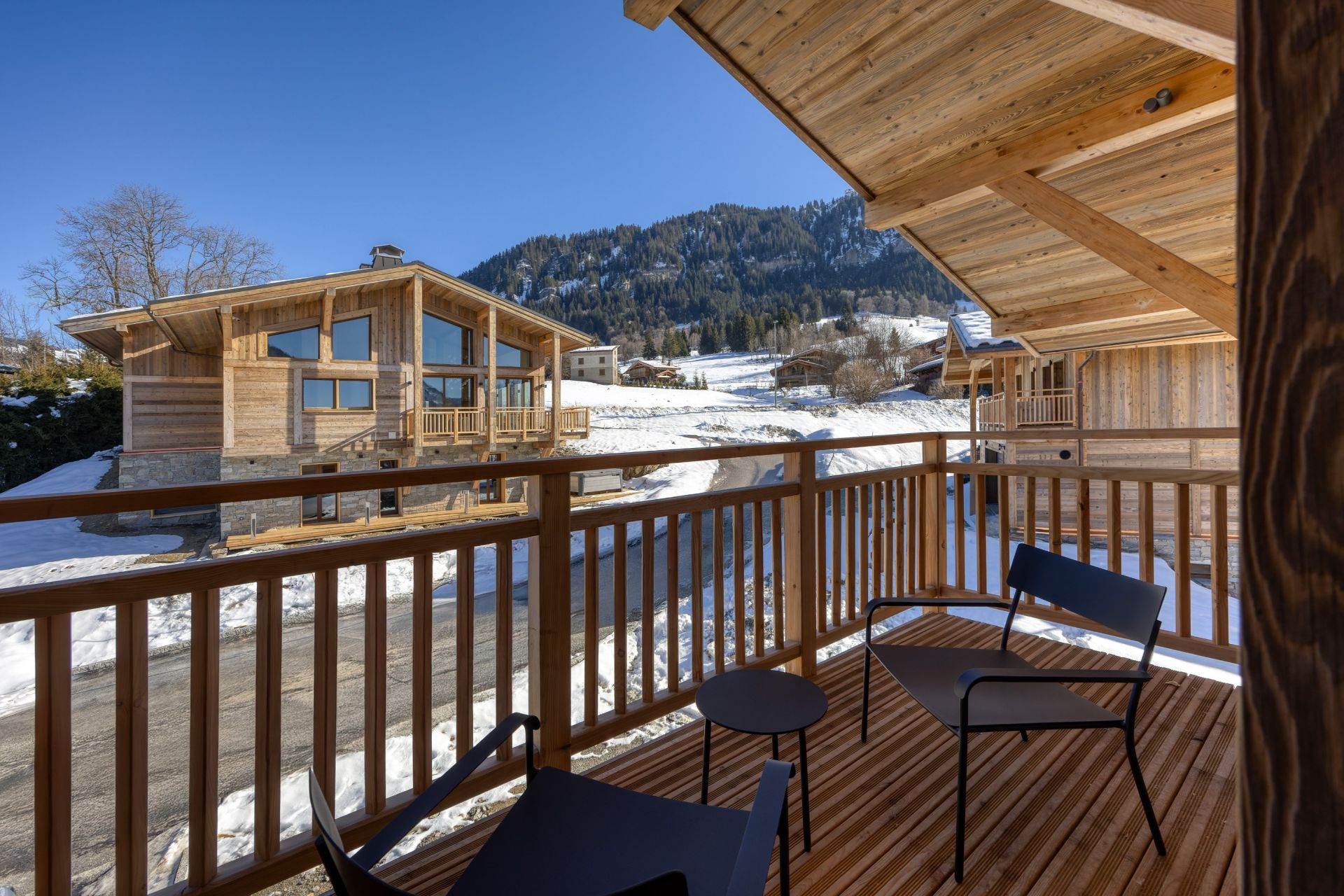 luxury chalet 6 Rooms for seasonal rent on MEGEVE (74120)