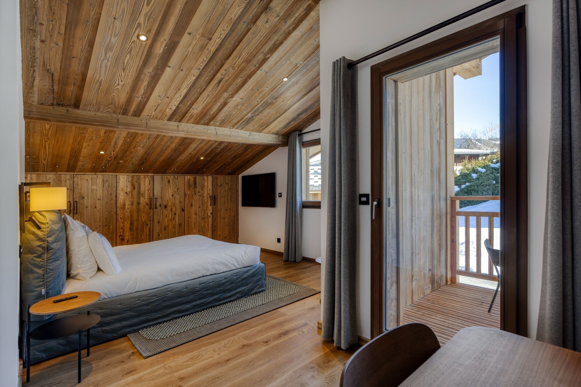 luxury chalet 6 Rooms for seasonal rent on MEGEVE (74120)