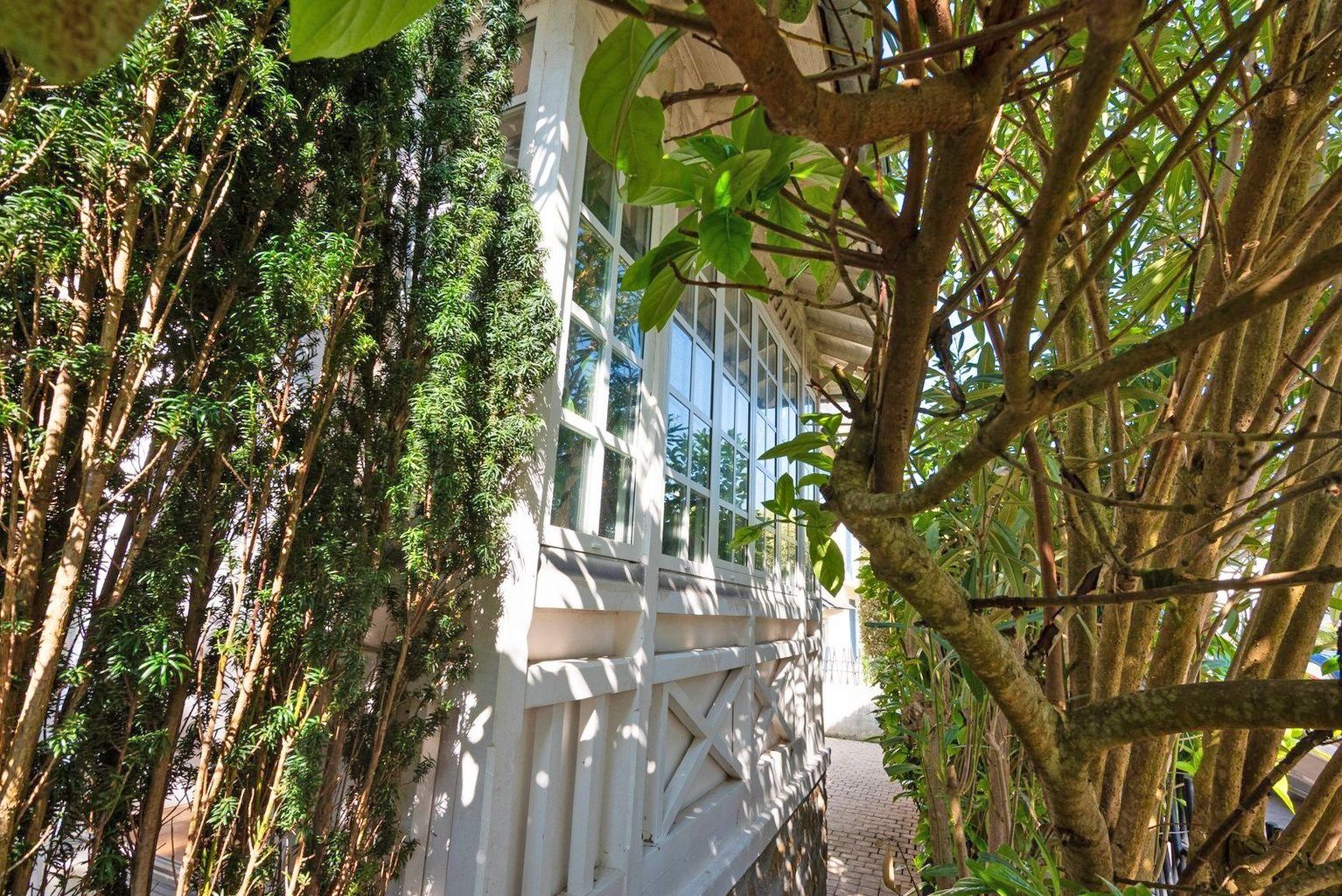 luxury house 5 Rooms for sale on LA BAULE (44500)