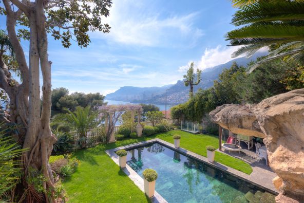 Sale Mansion Roquebrune-Cap-Martin 7&nbsp;Rooms 360&nbsp;m²