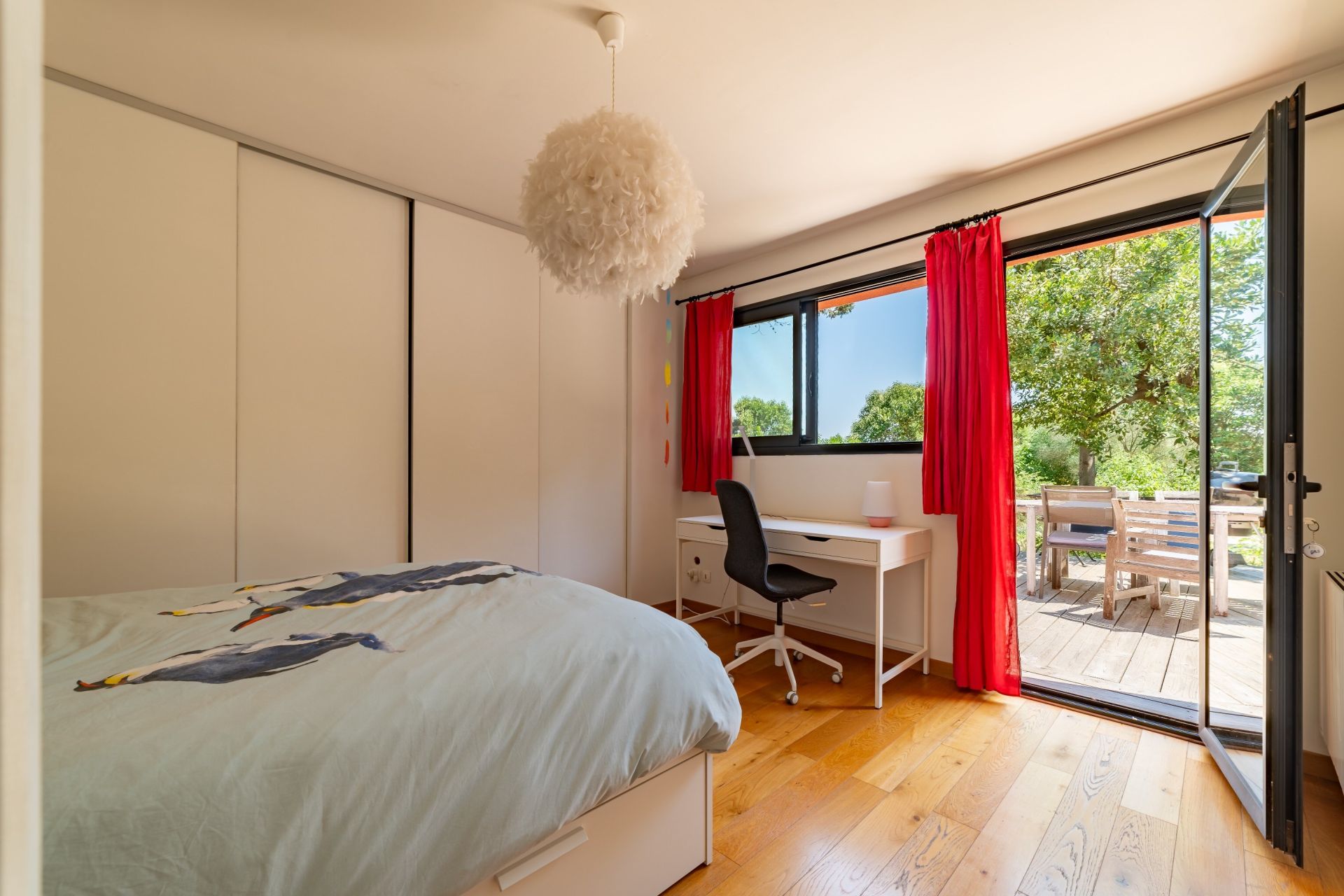 luxury house 5 Rooms for sale on MONTPELLIER (34000)