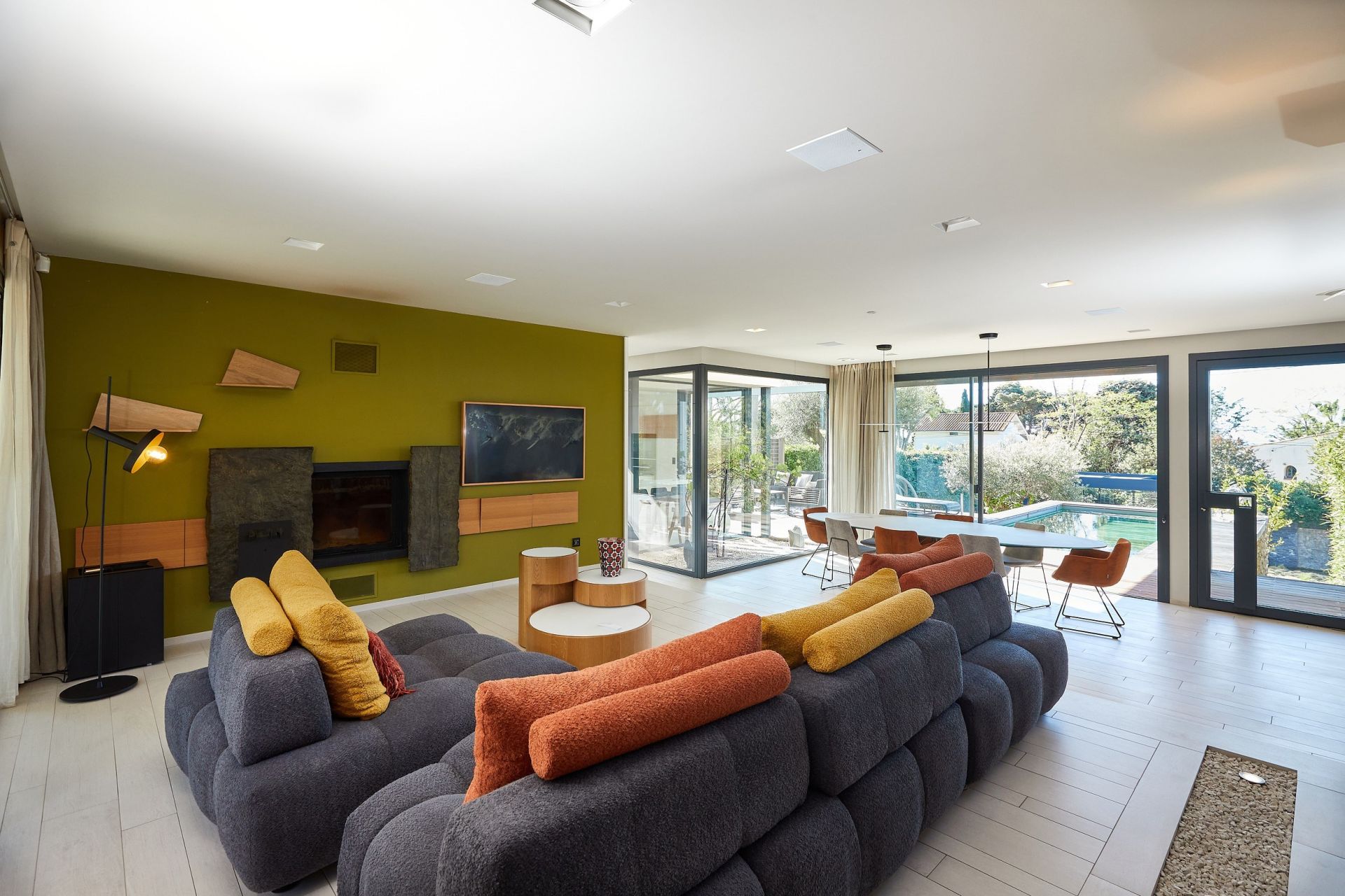 luxury house 8 Rooms for sale on SETE (34200)