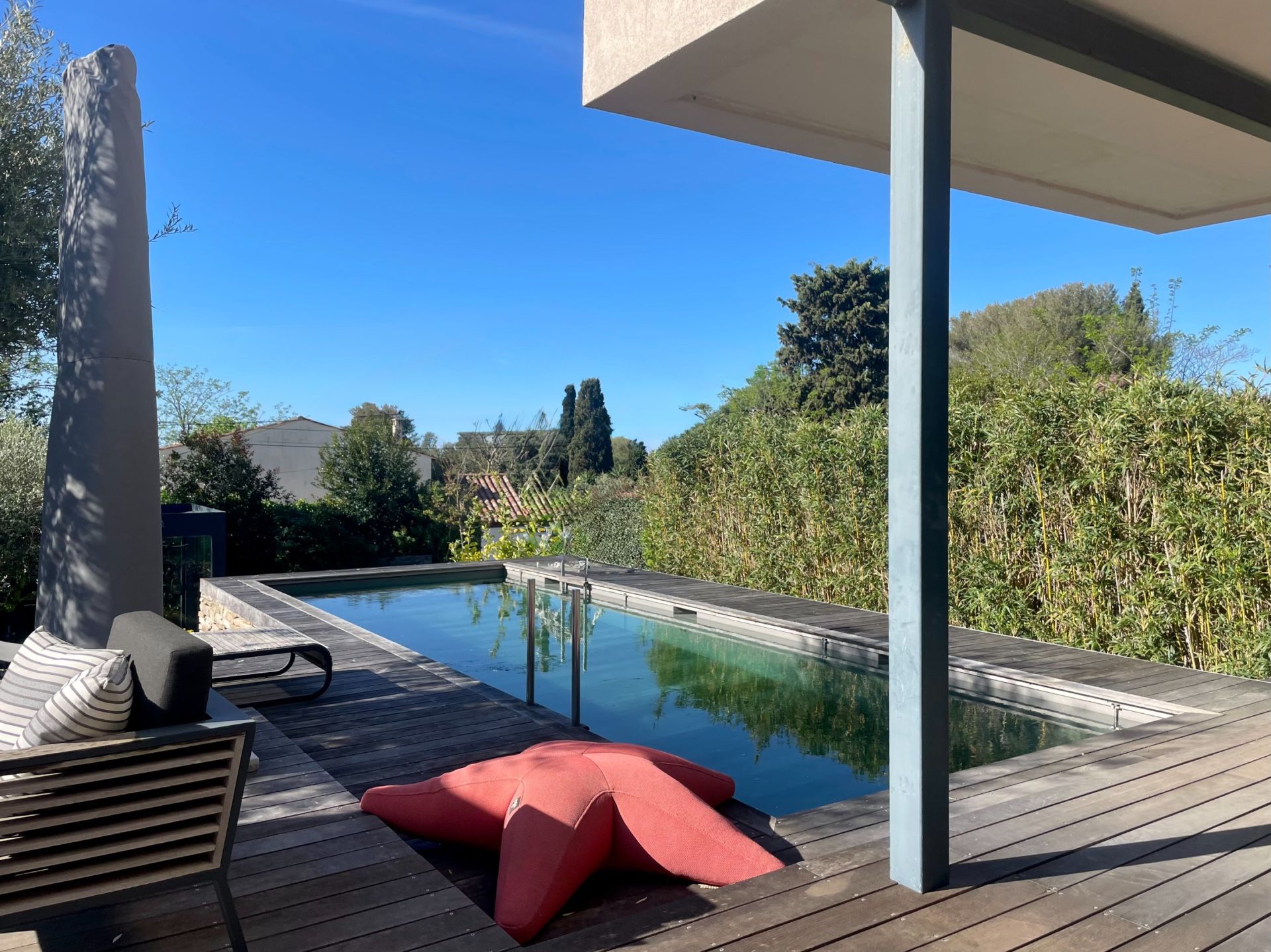 luxury house 8 Rooms for sale on SETE (34200)