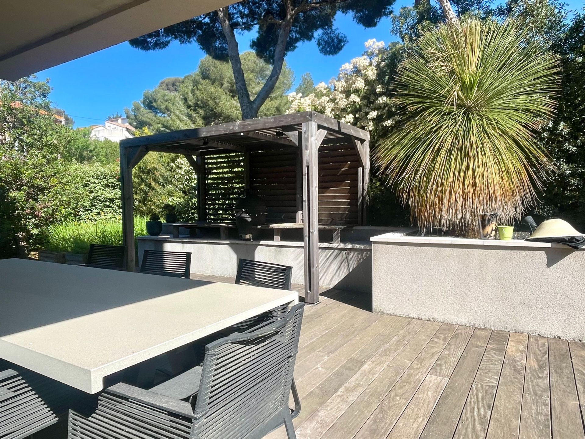 luxury house 8 Rooms for sale on SETE (34200)