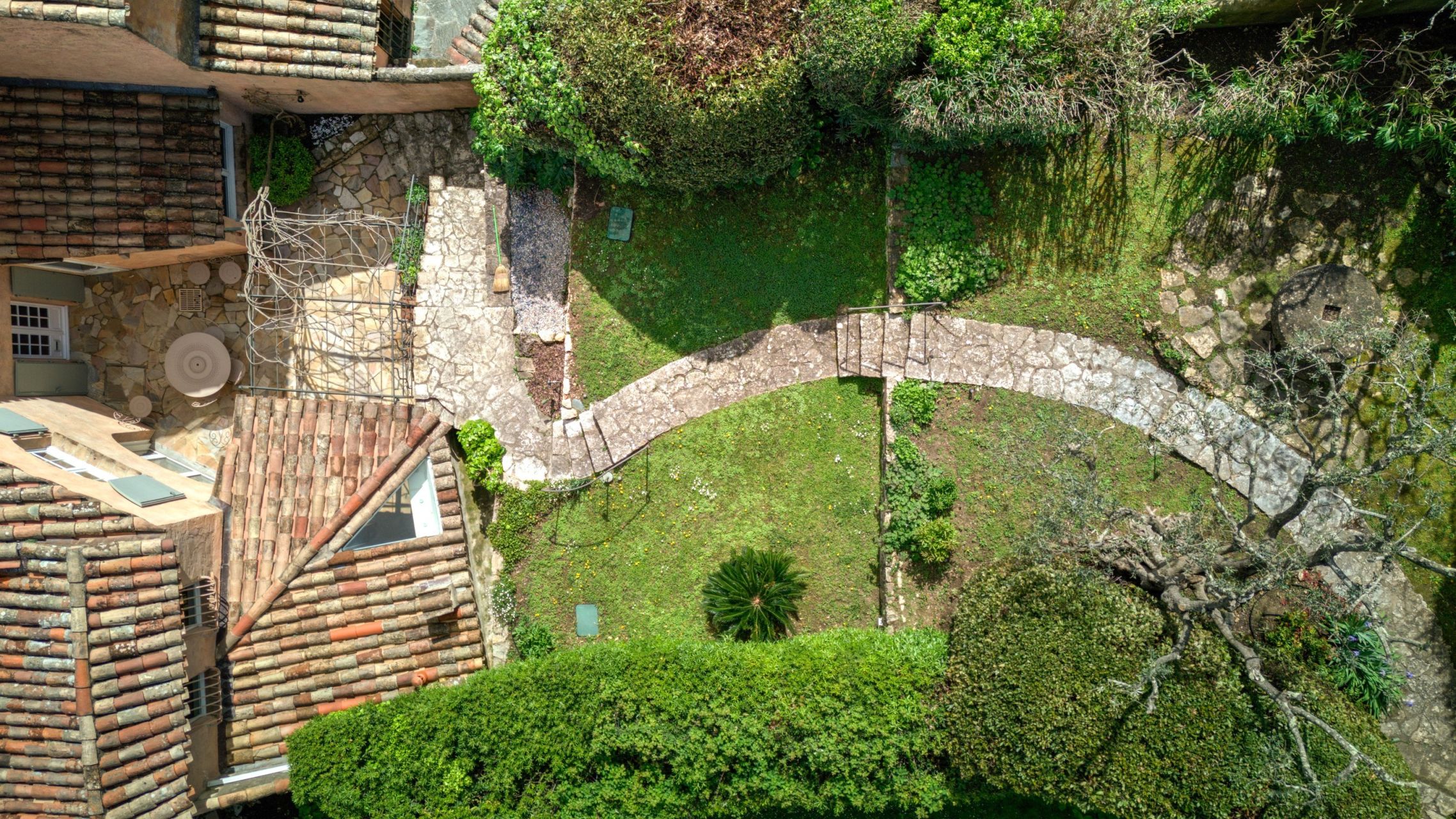 villa de luxe 6 Pièces en vente sur MOUANS SARTOUX (06370)