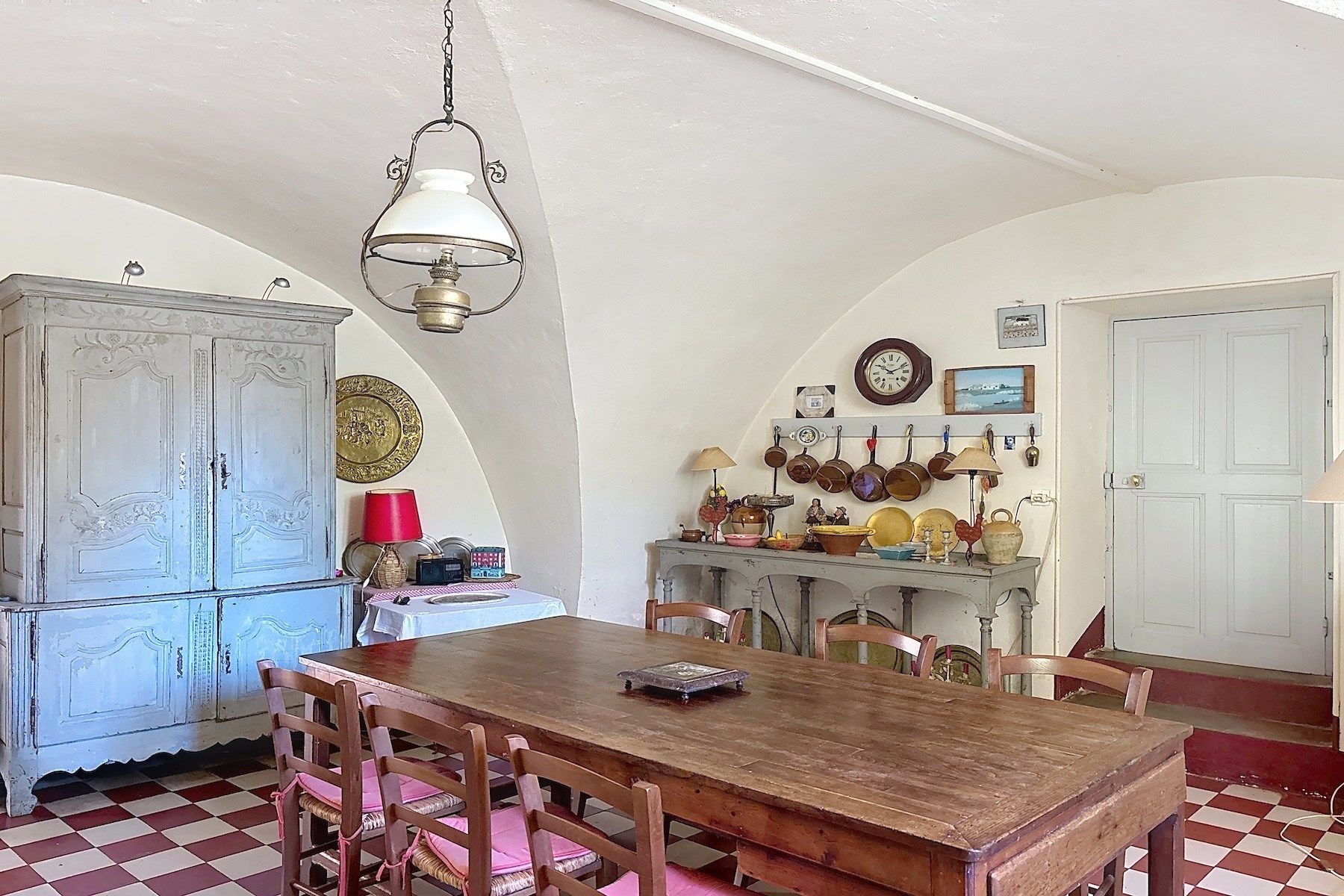 castle 17 Rooms for sale on UZES (30700)