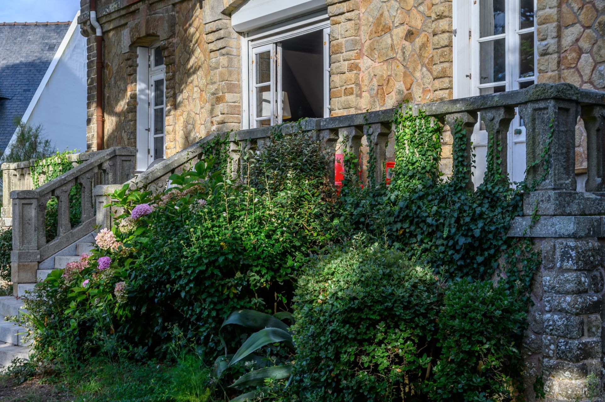 luxury house 12 Rooms for sale on CARNAC (56340)