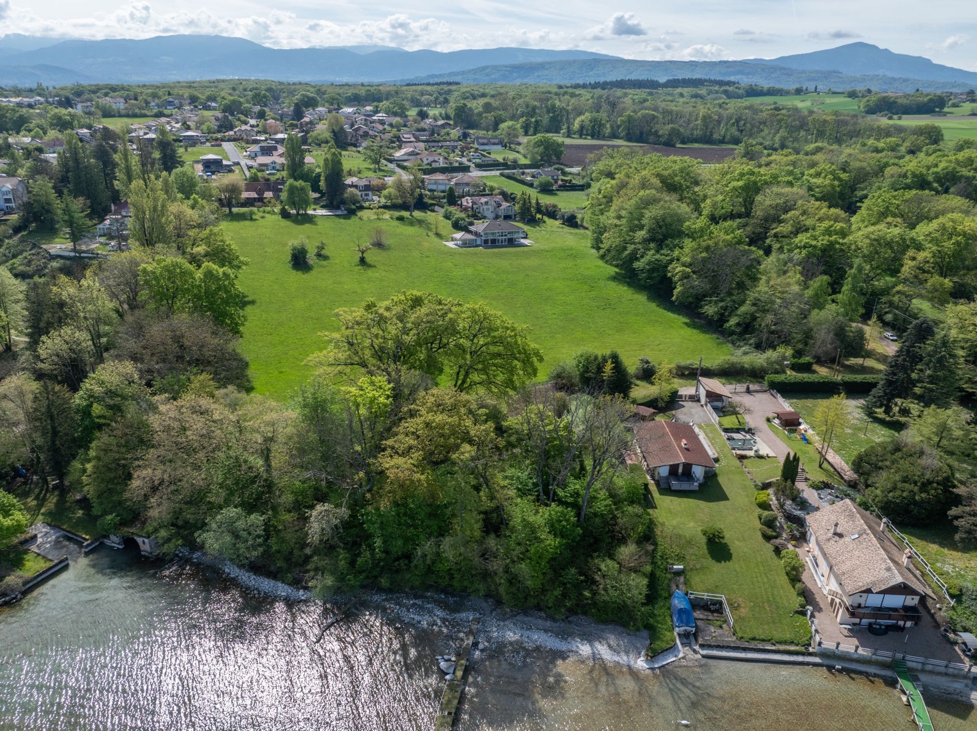 luxury house 6 Rooms for sale on YVOIRE (74140)