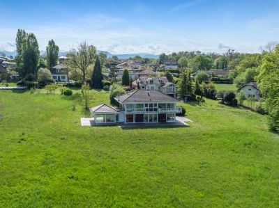 Sale Luxury house Yvoire 6 Rooms 257 m²