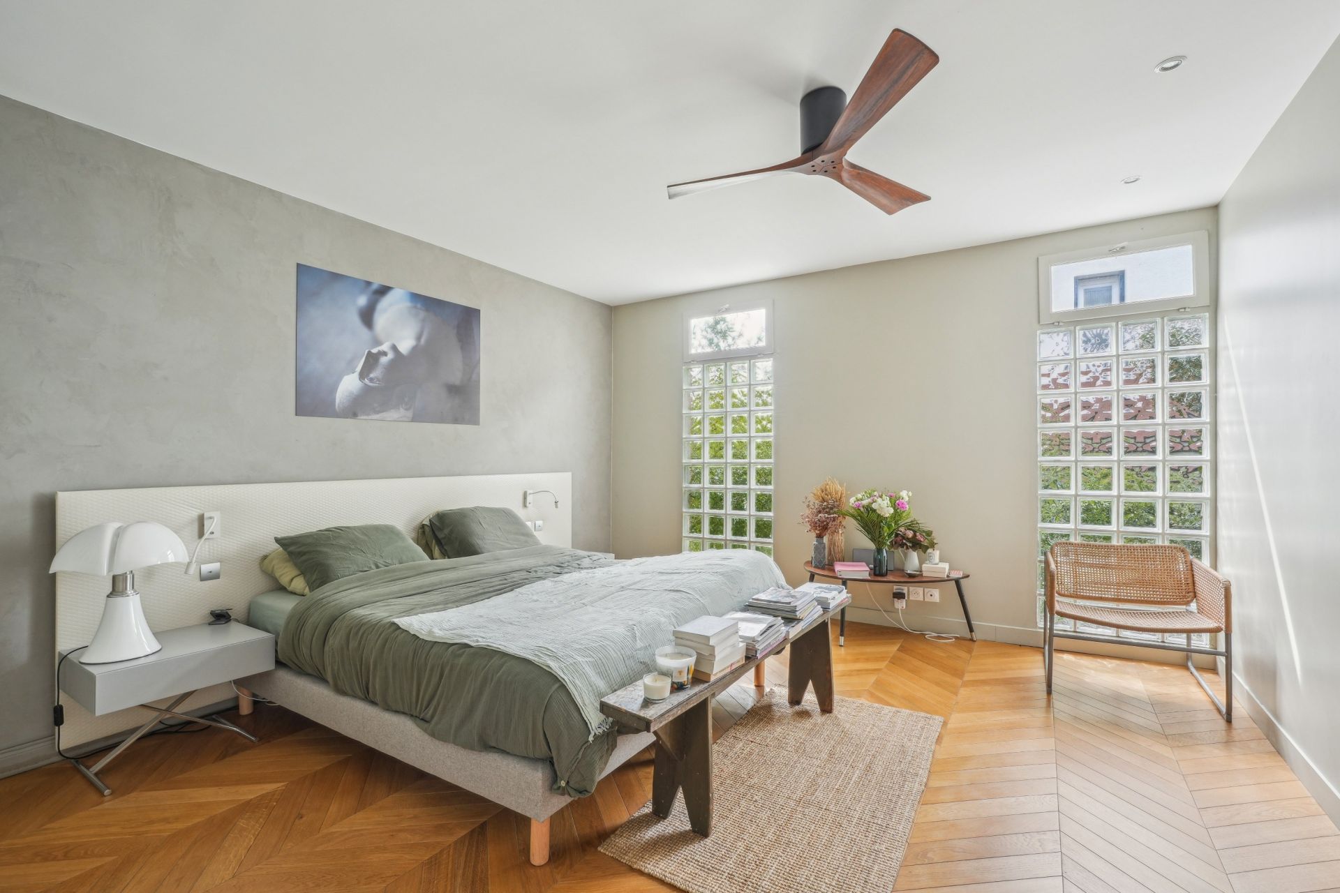 luxury house 8 Rooms for sale on COLOMBES (92700)