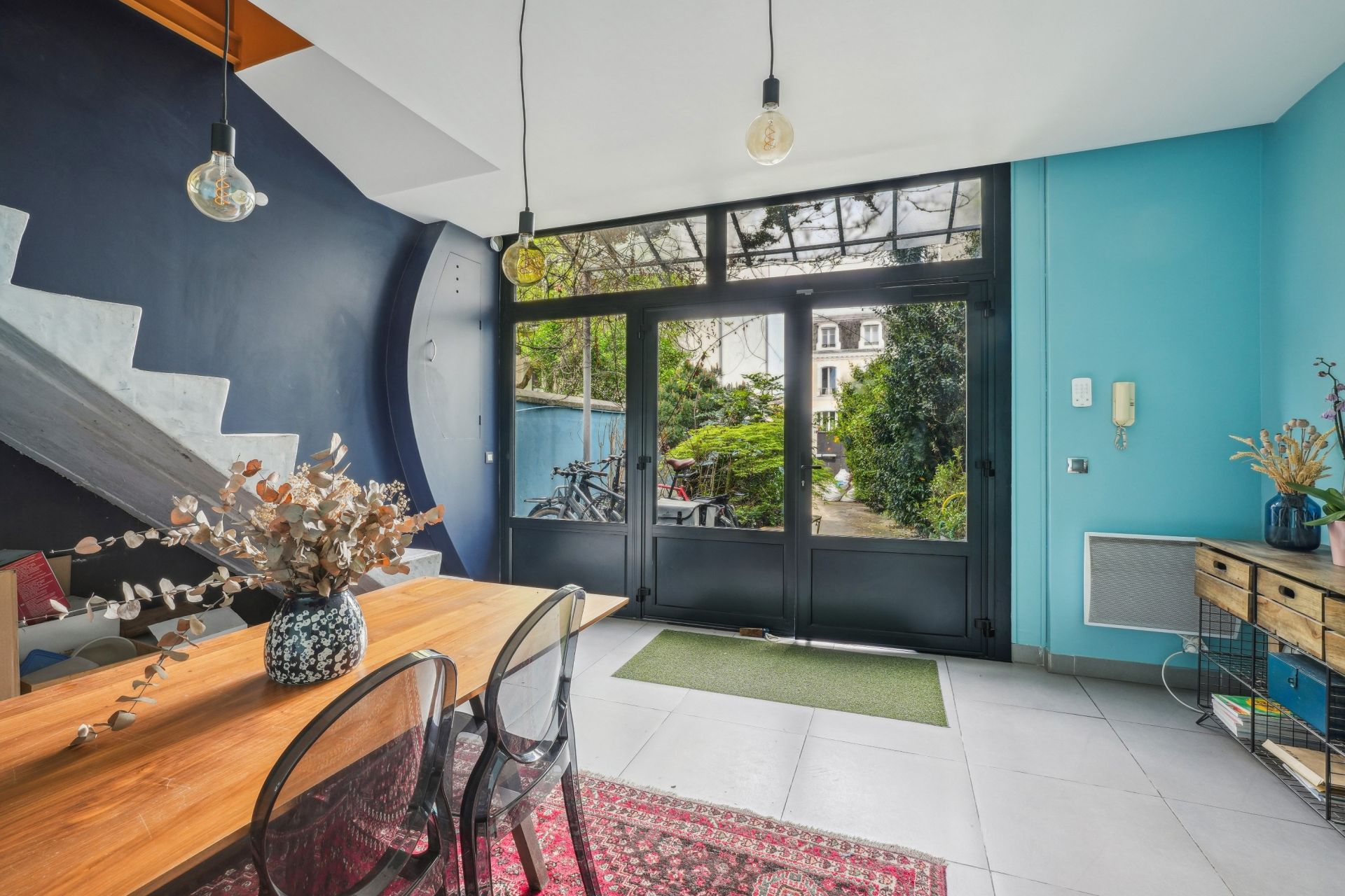 luxury house 8 Rooms for sale on COLOMBES (92700)