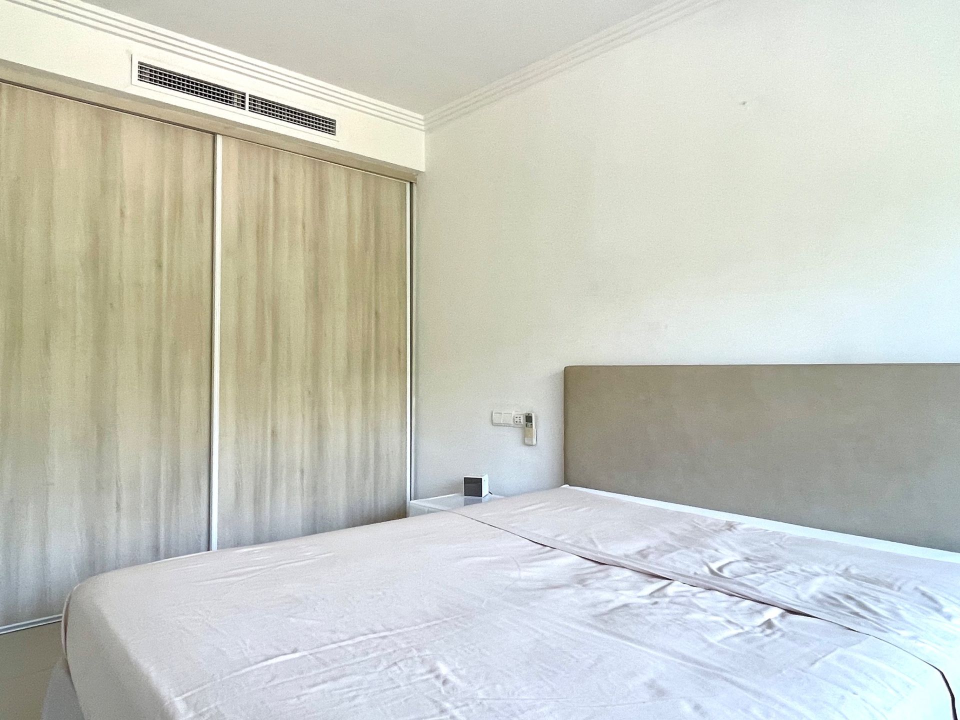 penthouse 4 Rooms for sale on CANNES (06400)