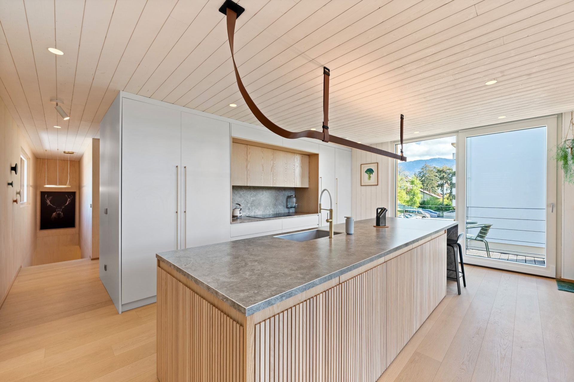 luxury house 9 Rooms for sale on THONON LES BAINS (74200)