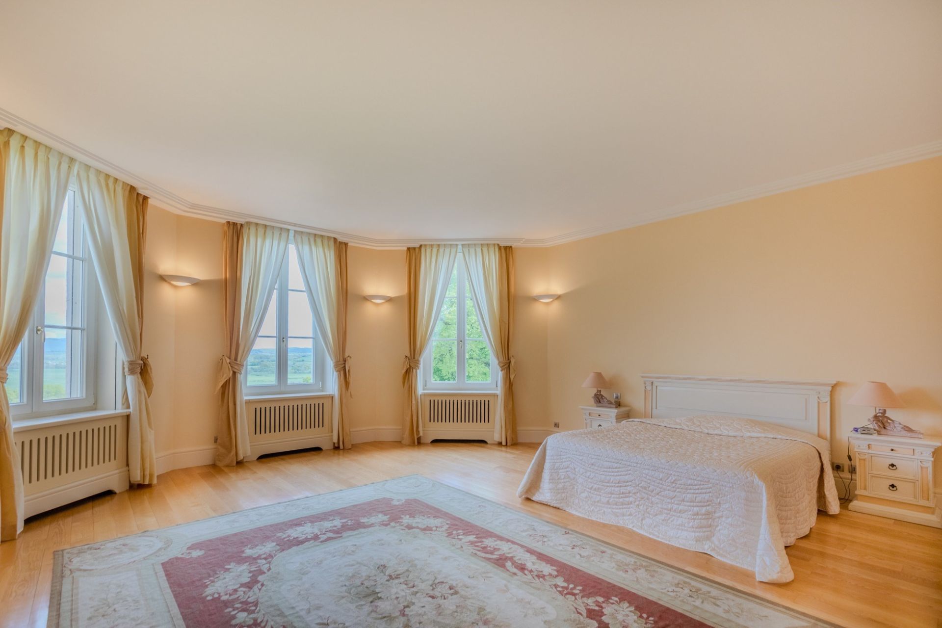 château 20 Pièces en vente sur AUTUN (71400)