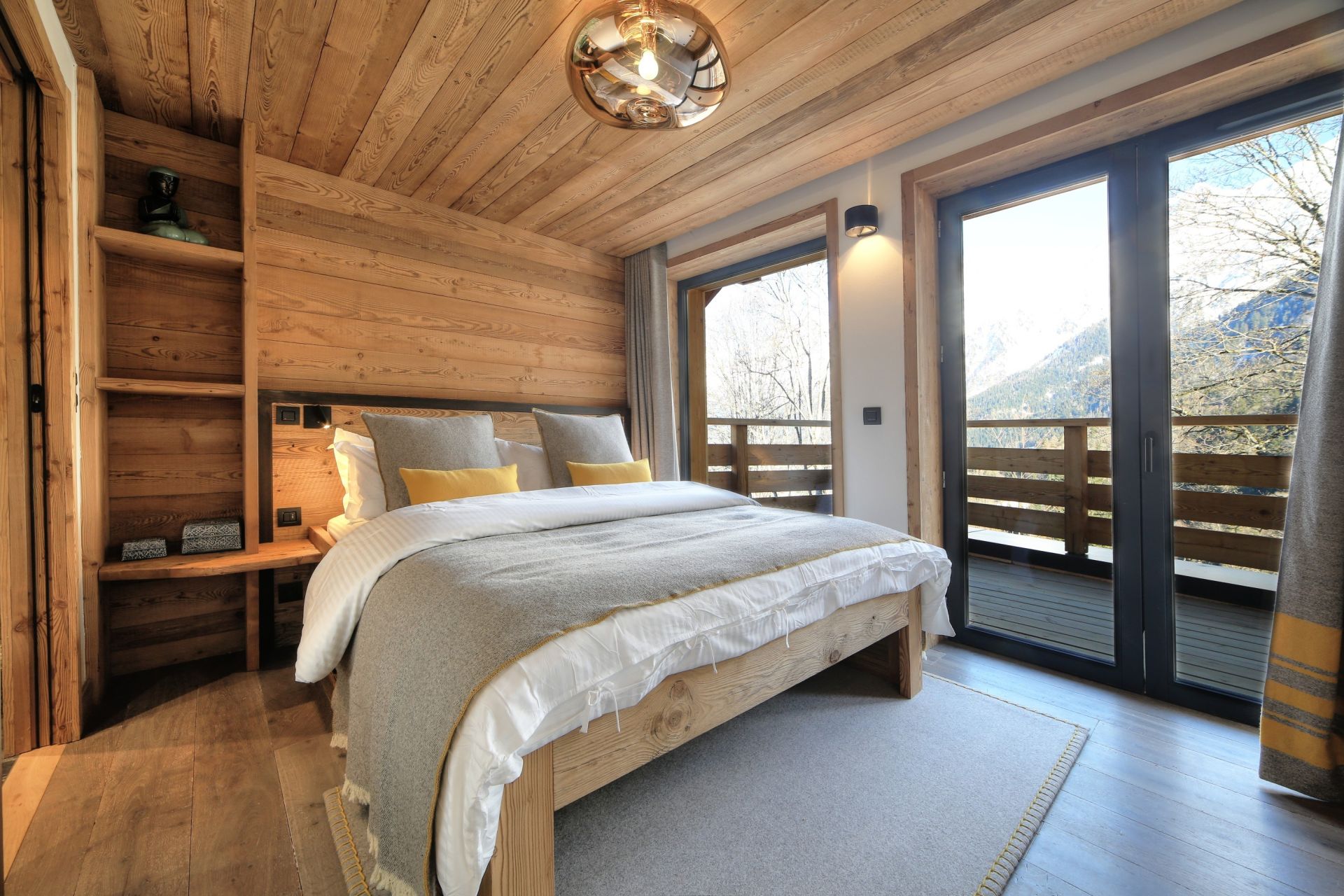 luxury chalet 12 Rooms for sale on CHAMONIX MONT BLANC (74400)